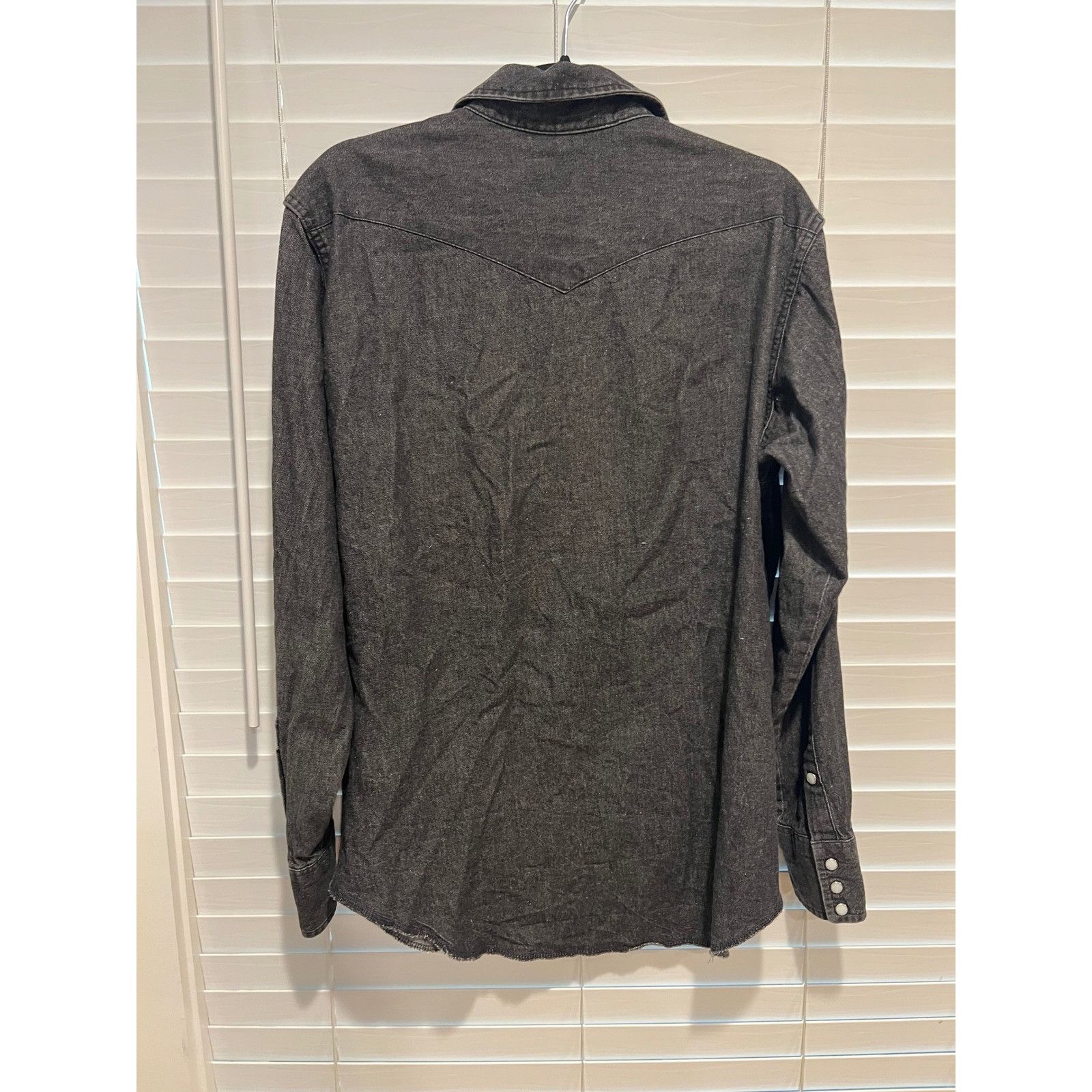 Wrangler Vintage Wrangler Mens 16.5-35 Black Denim Western Shirt Long Size US L / EU 52-54 / 3 - 5 Thumbnail