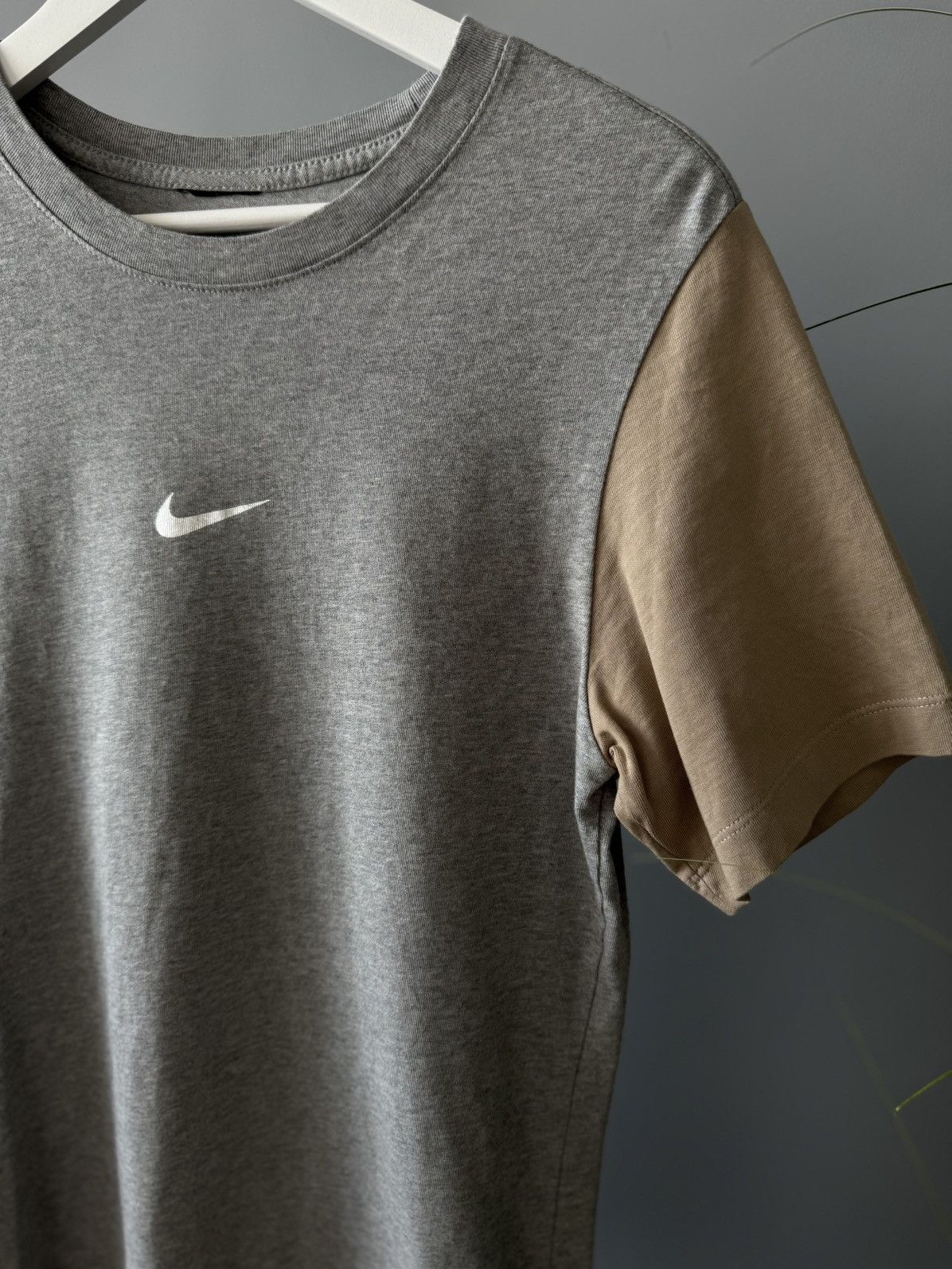 Nike Nike tee beige sveele Size US M / EU 48-50 / 2 - 2 Thumbnail