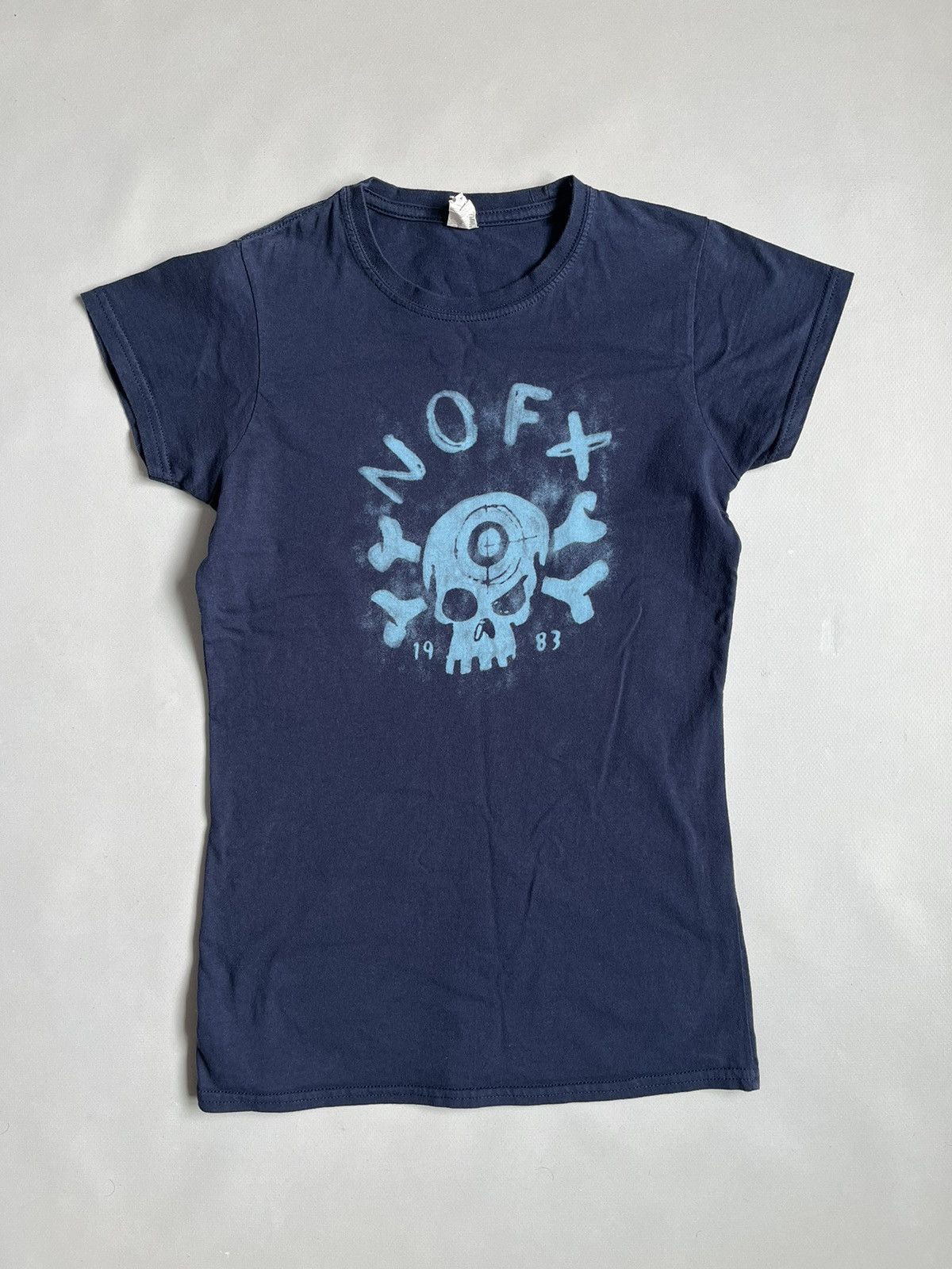 Other NOFX Women Blue Printed Gildan T-shirt Size M / US 6-8 / IT 42-44 - 1 Thumbnail