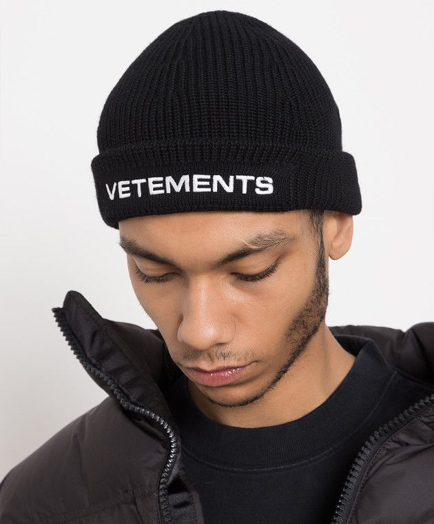 Vetements o1y1224 Size: OS / Logo (Cap & Hat) in Black Size ONE SIZE - 2 Thumbnail