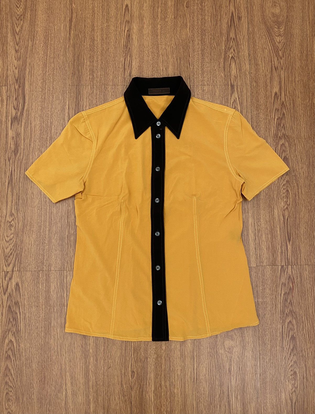 Prada Prada silk shirt Size M / US 6-8 / IT 42-44 - 1 Thumbnail