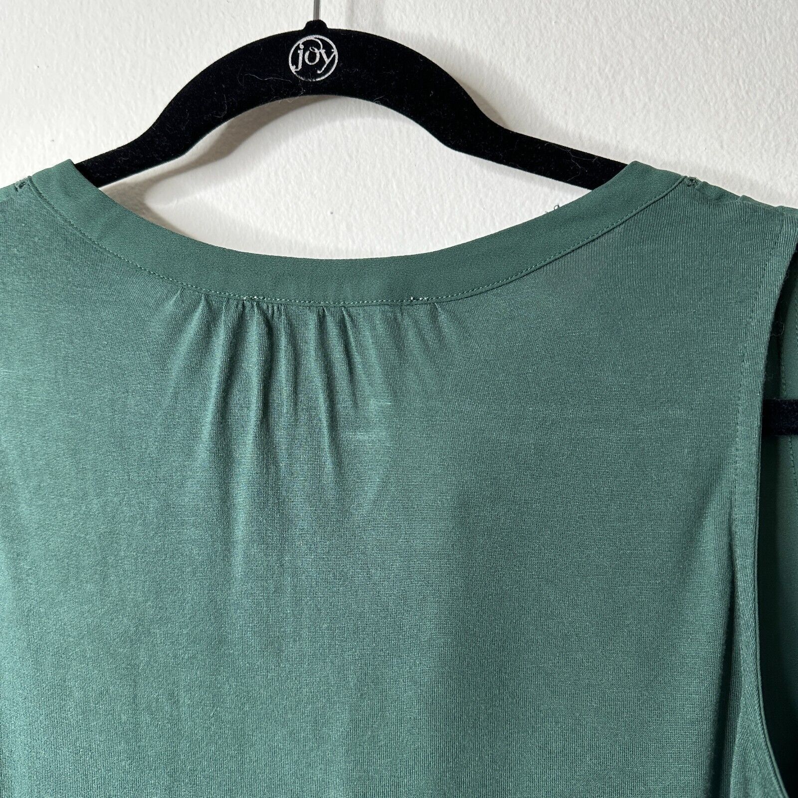 Loft Loft Sage Green Split V-Neck Sleeveless Tank Blouse XS Size XS / US 0-2 / IT 36-38 - 5 Thumbnail