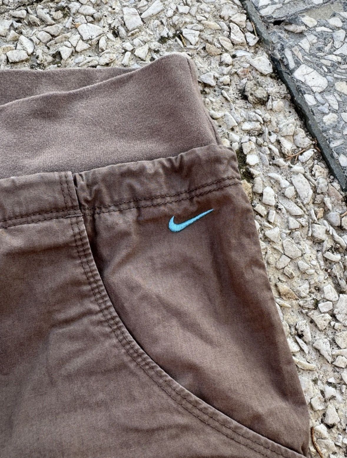 Nike Vintage Nike Cargo Brown Pants Travis Scott Size US 31 - 3 Thumbnail