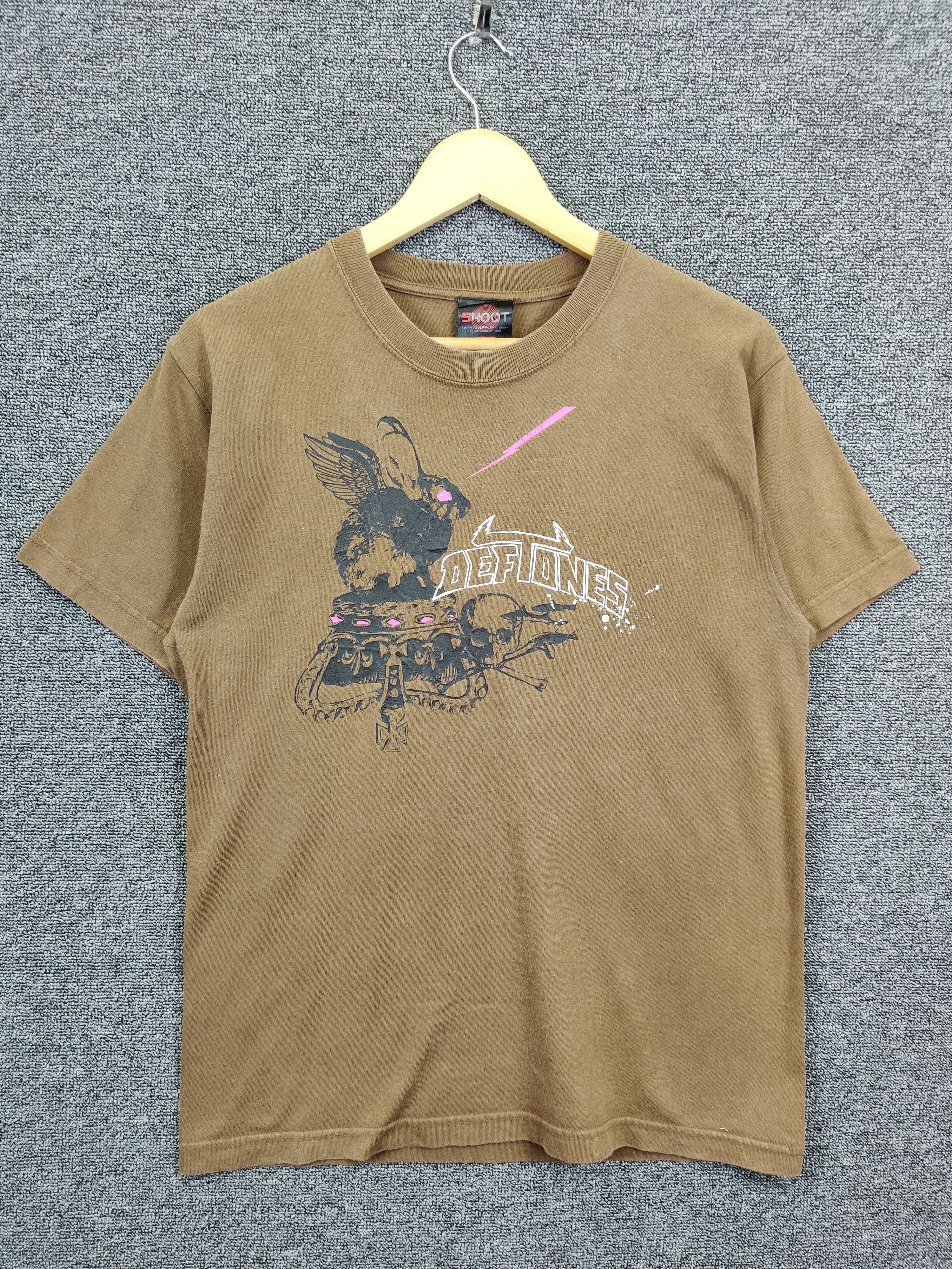 Band Tees Vintage Deftones Evil Rabbit Band Tee Tshirt Size US M / EU 48-50 / 2 - 1 Thumbnail