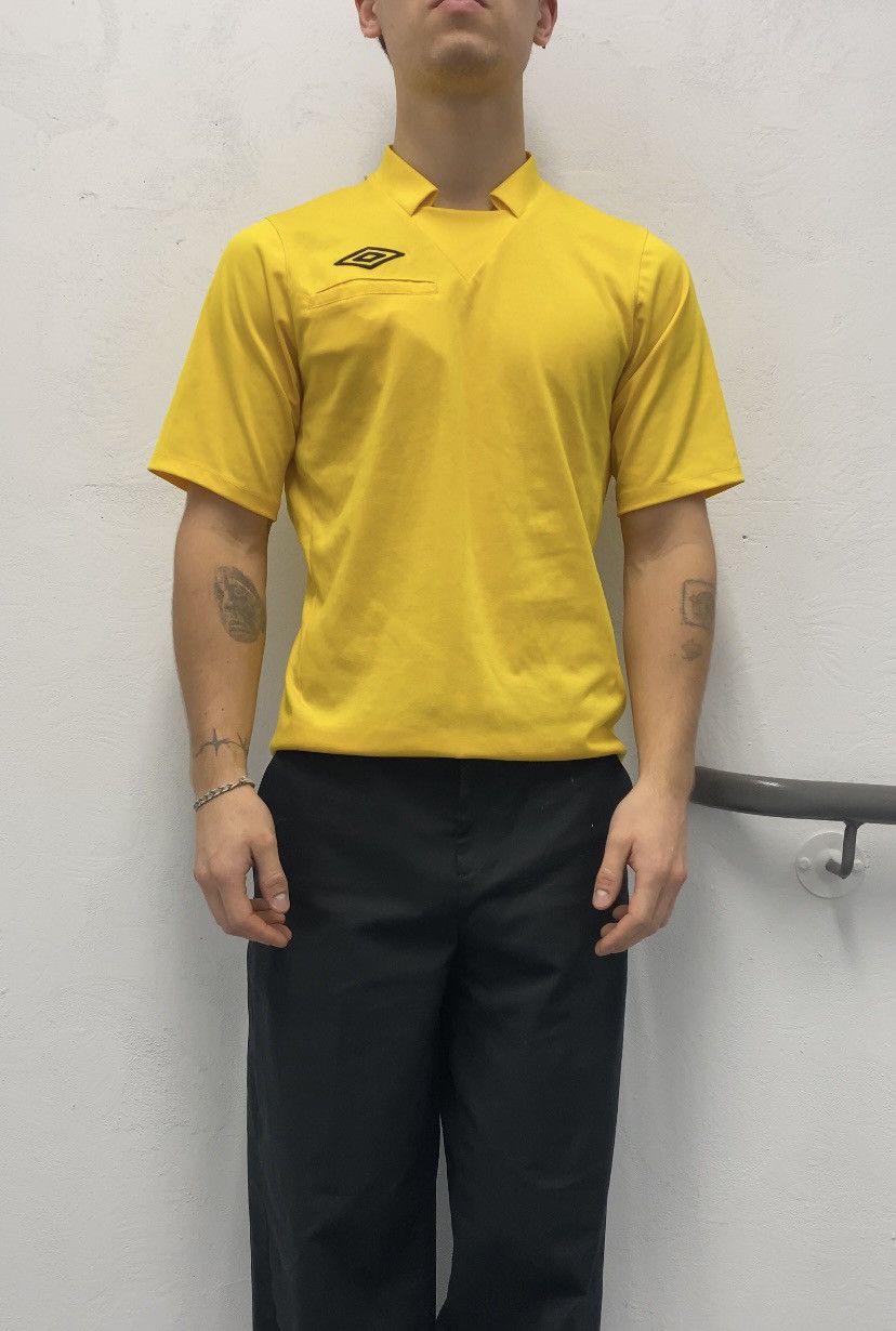 Umbro Umbro yellow soccer jersey Size US M / EU 48-50 / 2 - 1 Thumbnail