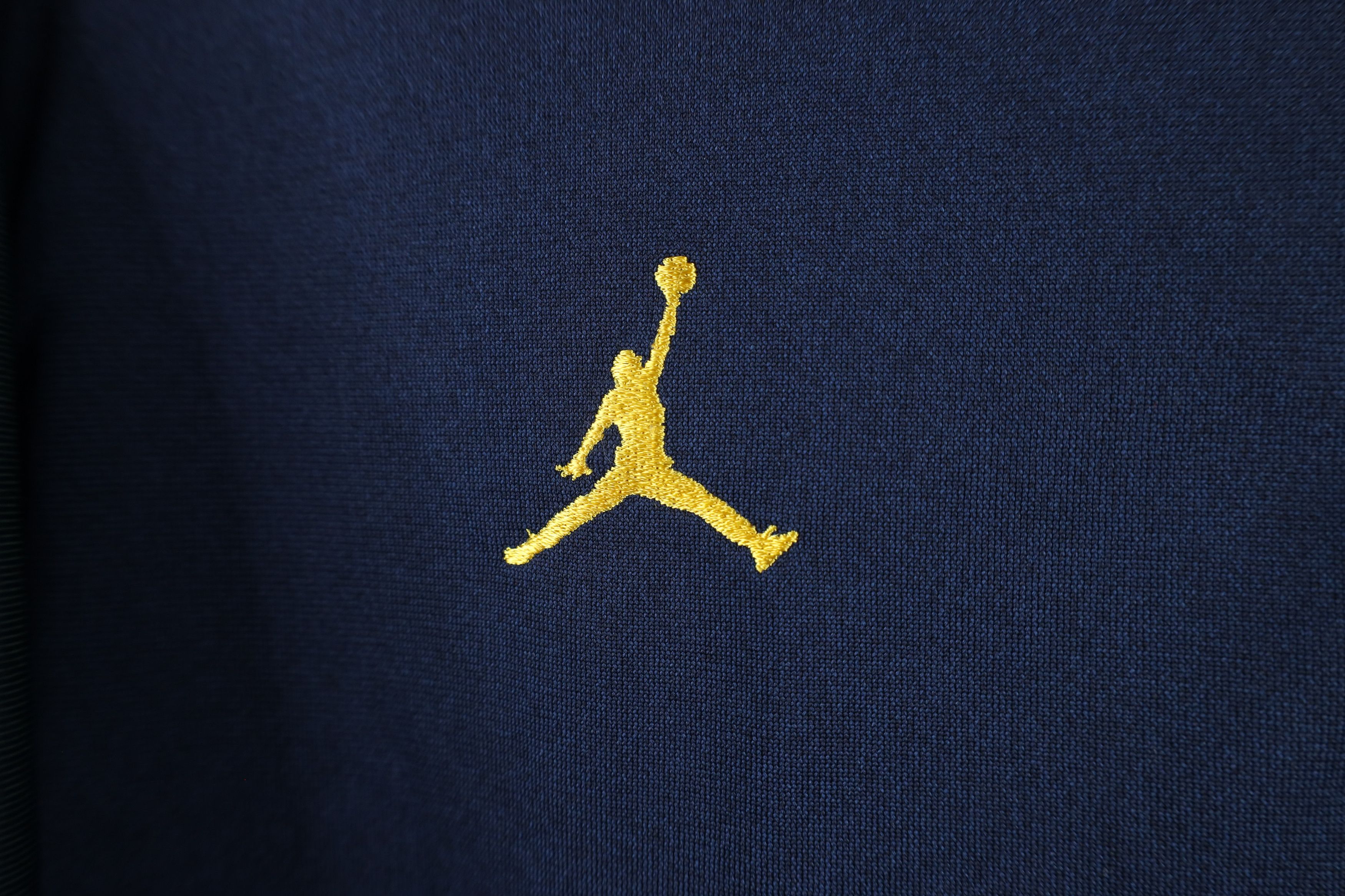 Nike × Vintage Nike Air Jordan University of Michigan Half Zip Pullover Top Size US L / EU 52-54 / 3 - 4 Thumbnail