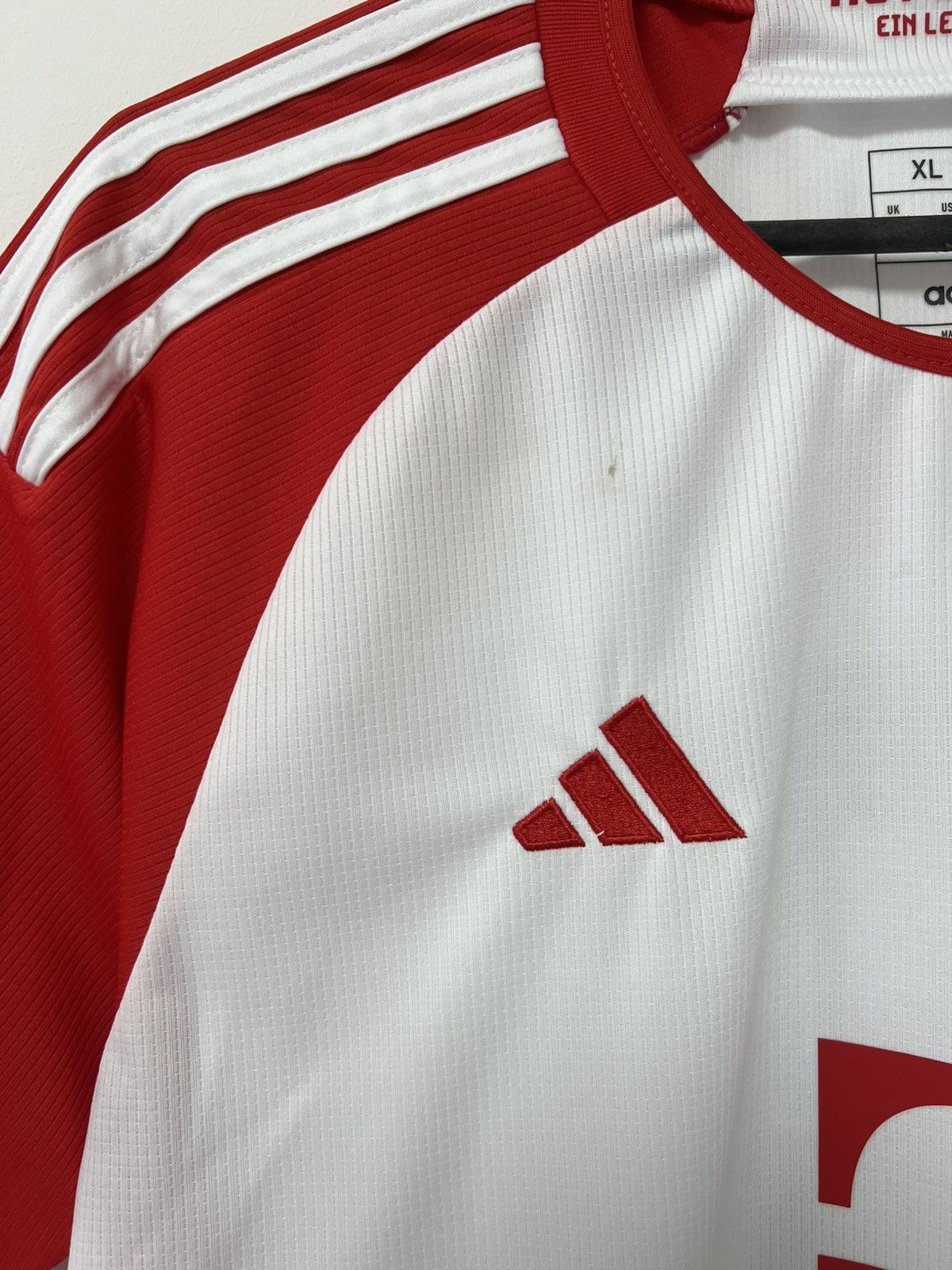 Vintage Bayern Munich Kane #9 Jersey Adidas Trikot Shirt Rare sz XL Size US XL / EU 56 / 4 - 14 Thumbnail