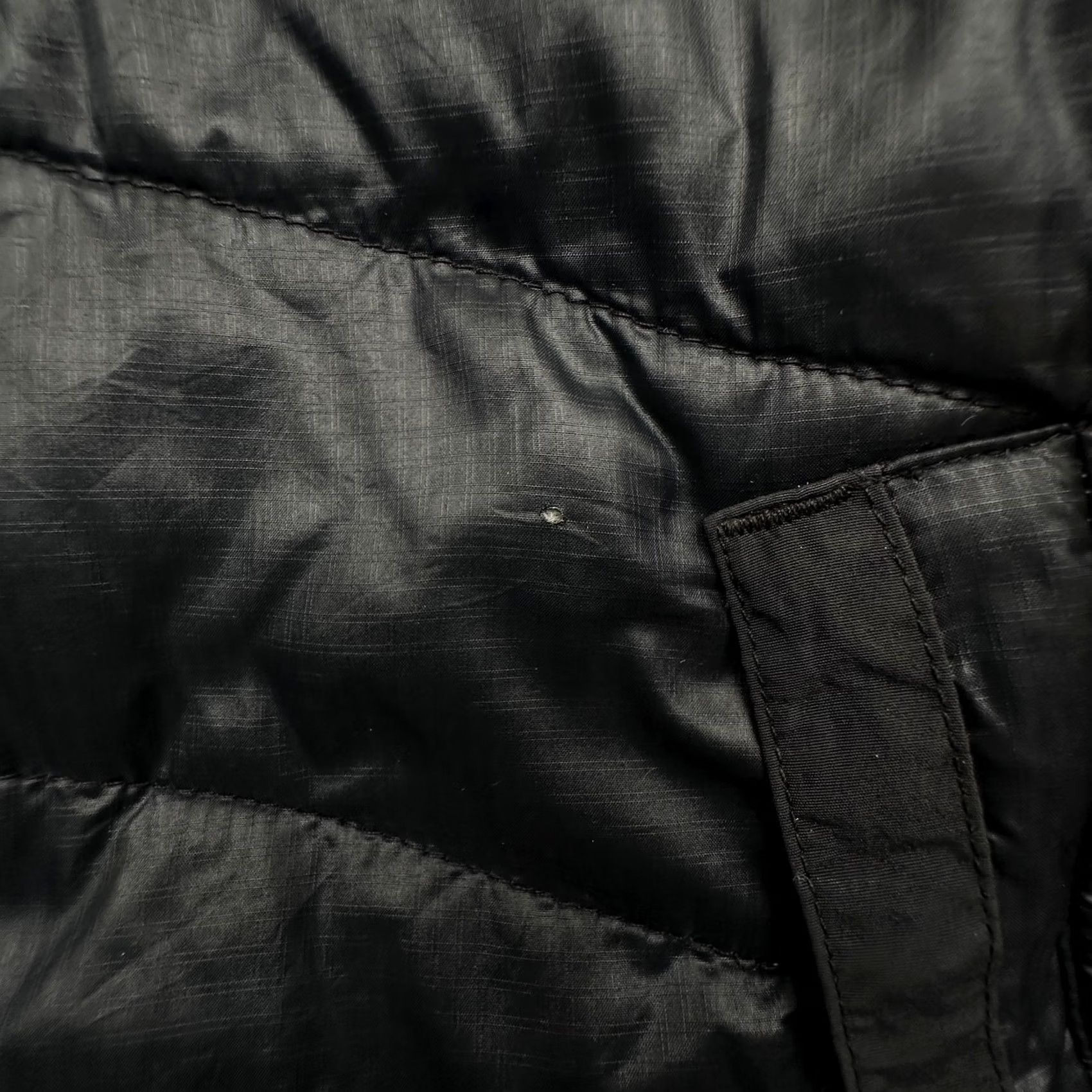 The North Face VINTAGE The North Face PolarGuard Puffer Full Zip Jacket Mens Large Black Nylon Jacket Size US L / EU 52-54 / 3 - 4 Thumbnail