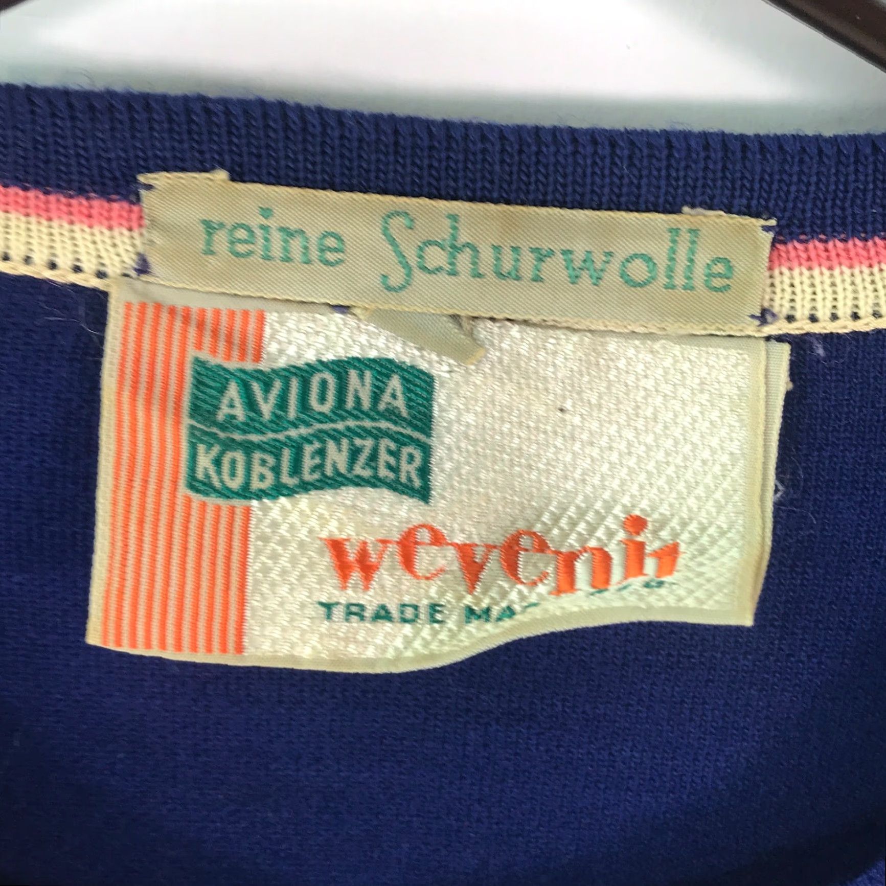 Vintage VINTAGE Reine Schurwolle Aviona Koblenzer Women Cardigan Sweater Blue Small - Button Front, Crew Neck, Pocket, Knit, Regular Fit, 100% Wolle Size S / US 4 / IT 40 - 4 Thumbnail