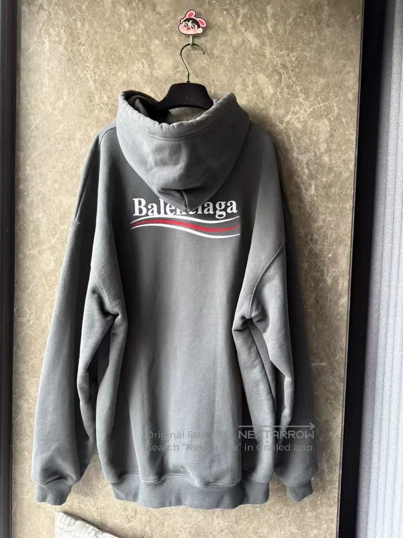 Balenciaga Balenciaga Smoke Gray Embroidered Coca-Cola Sweatshirt Size US S / EU 44-46 / 1 - 2 Thumbnail