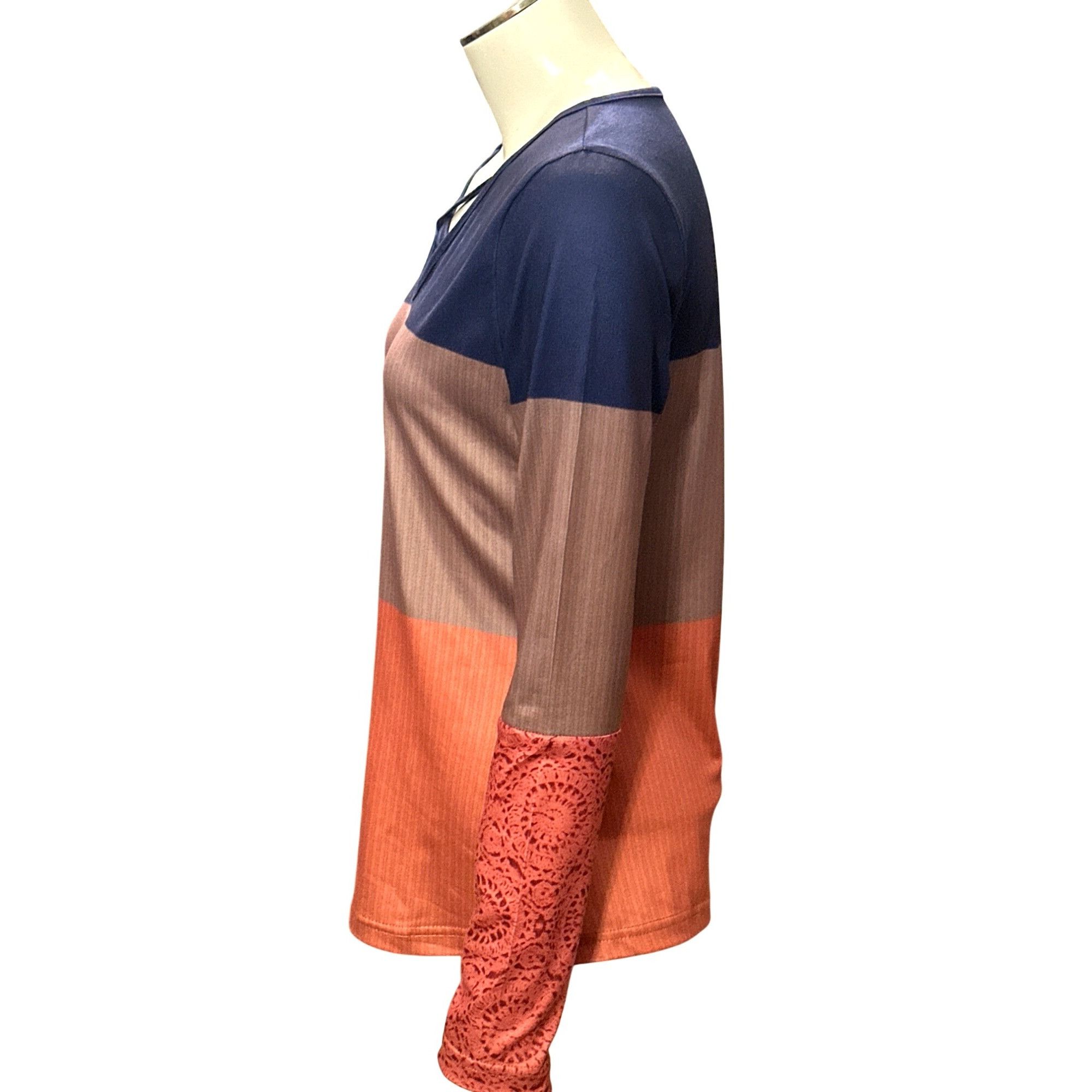 Other CCC Colorblock Long Sleeve Athletic Knit Top Soft Lightweigh Size S / US 4 / IT 40 - 2 Thumbnail