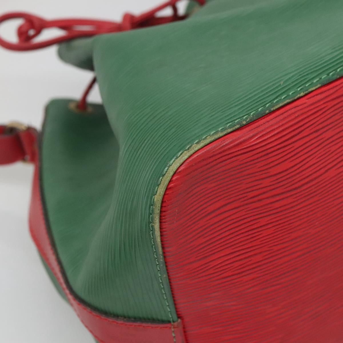 Louis Vuitton LOUIS VUITTON Epi Petit Noe Shoulder Bag Bicolor Green Red Size ONE SIZE - 15 Thumbnail
