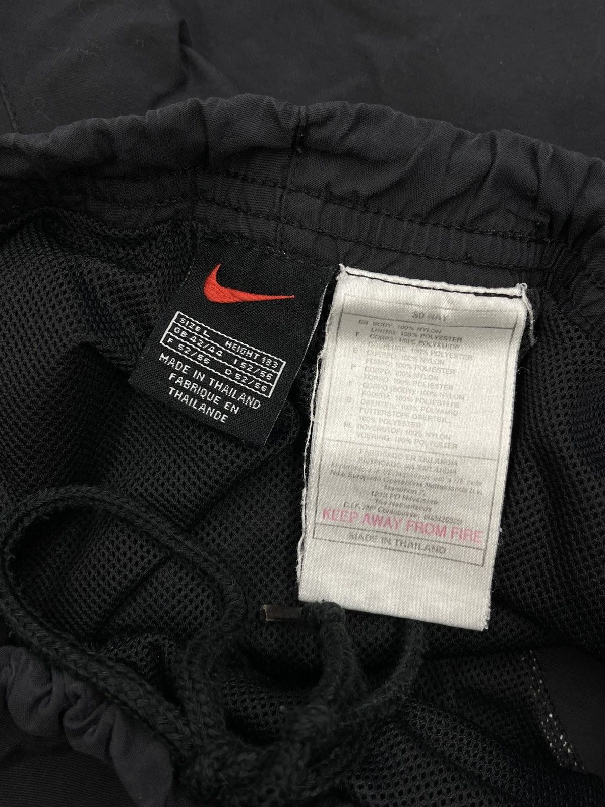 Nike Vintage Nike Nylon Black Shorts Drill Y2K ACG TN Size US 34 / EU 50 - 7 Thumbnail