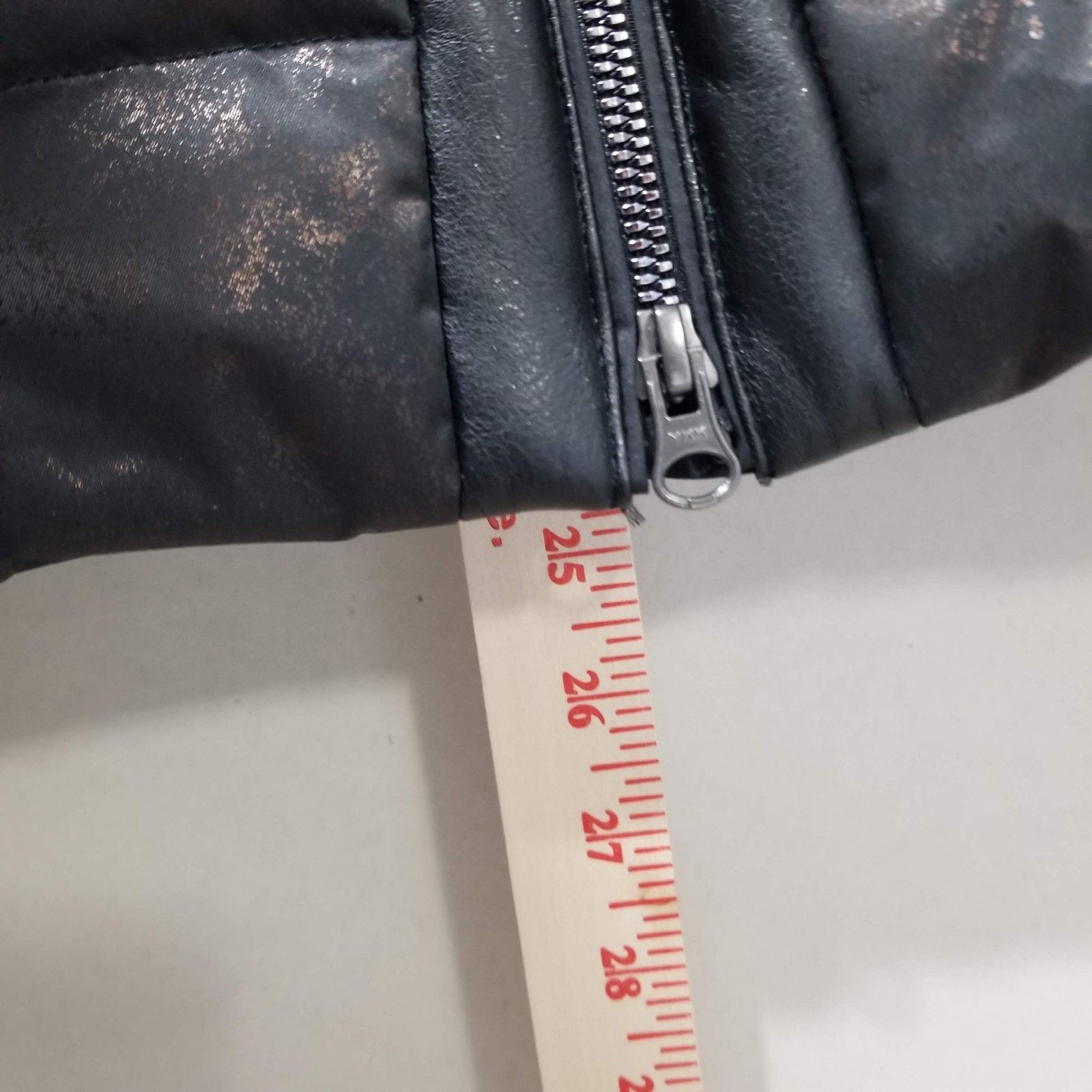 Descente Descente Womens 10 Down Jacket D5-9303 Fur Hood HEAT NAVI Size L / US 10 / IT 46 - 14 Thumbnail