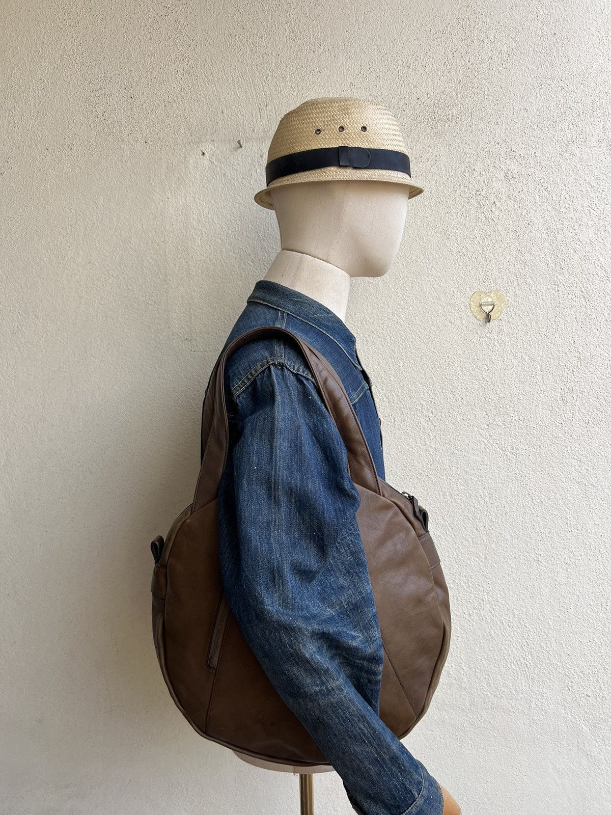 Leather Vintage B. Stuff Japan Distress Patina Leather Round Bag Size ONE SIZE - 1 Thumbnail