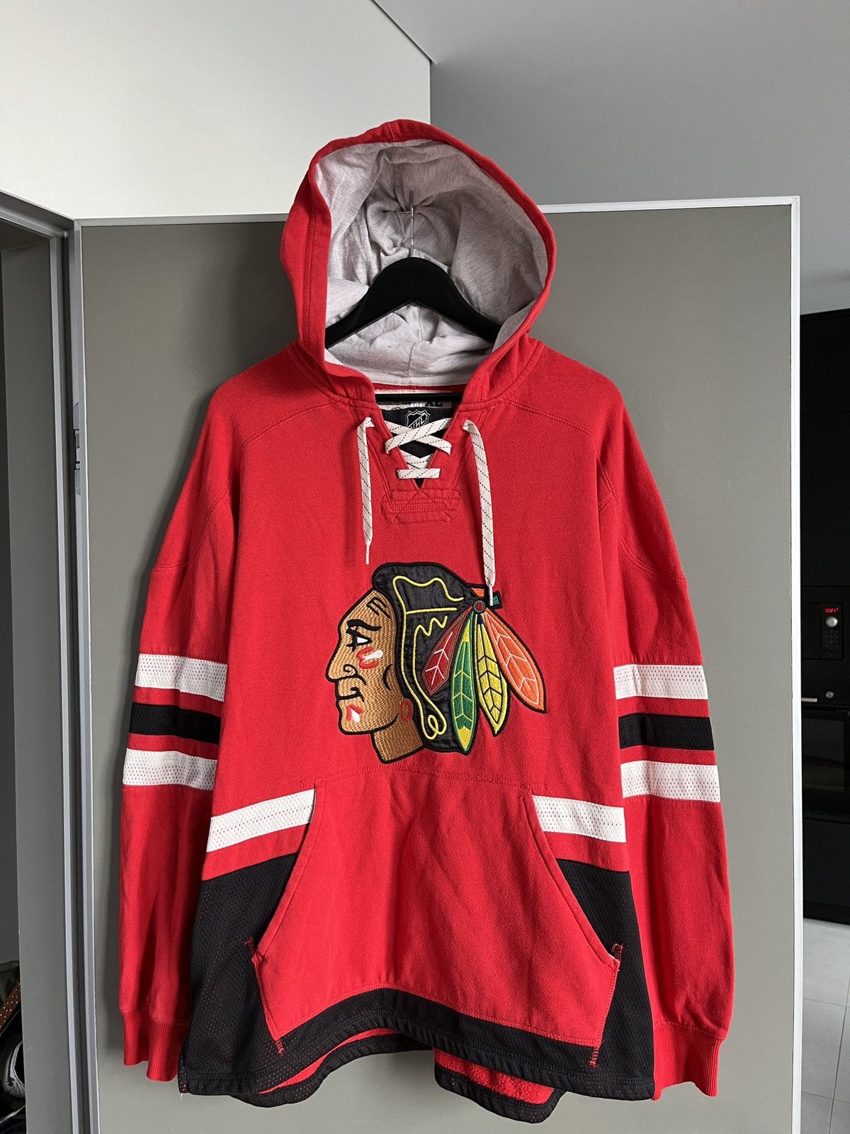 NHL CCN Chicago Blackhawks Vintage Hoodie Size US XL / EU 56 / 4 - 1 Thumbnail