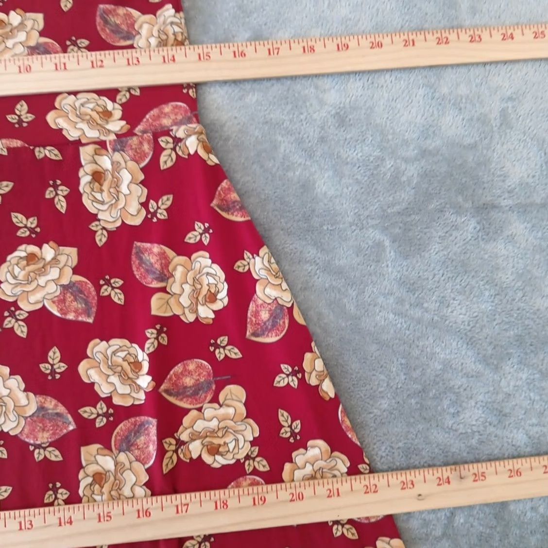 Vintage LuLaRoe Maxi Skirt S Red Floral Long Pull On Women Vintage No Size 28" / US 6 / IT 42 - 3 Thumbnail