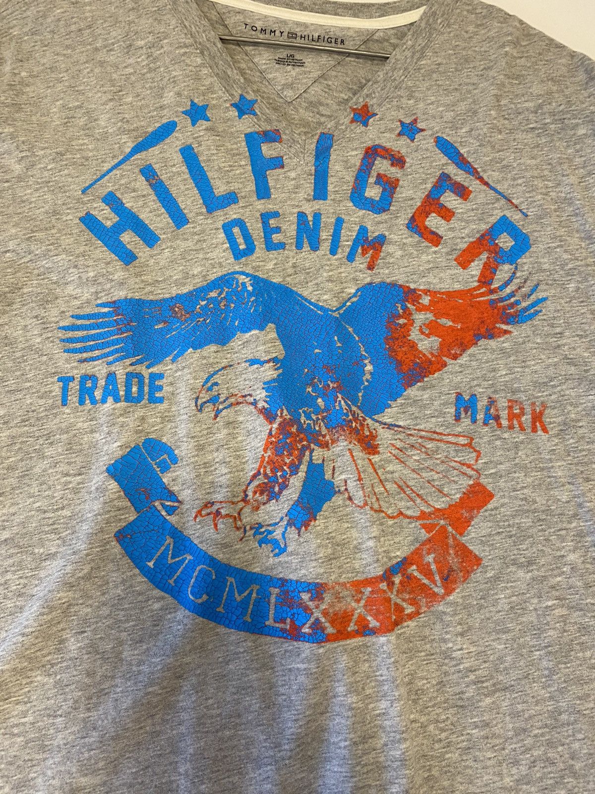 Tommy Hilfiger × Tommy Jeans × Vintage Gray Tommy Hilfiger Denim V-neck shirt Size US L / EU 52-54 / 3 - 2 Thumbnail