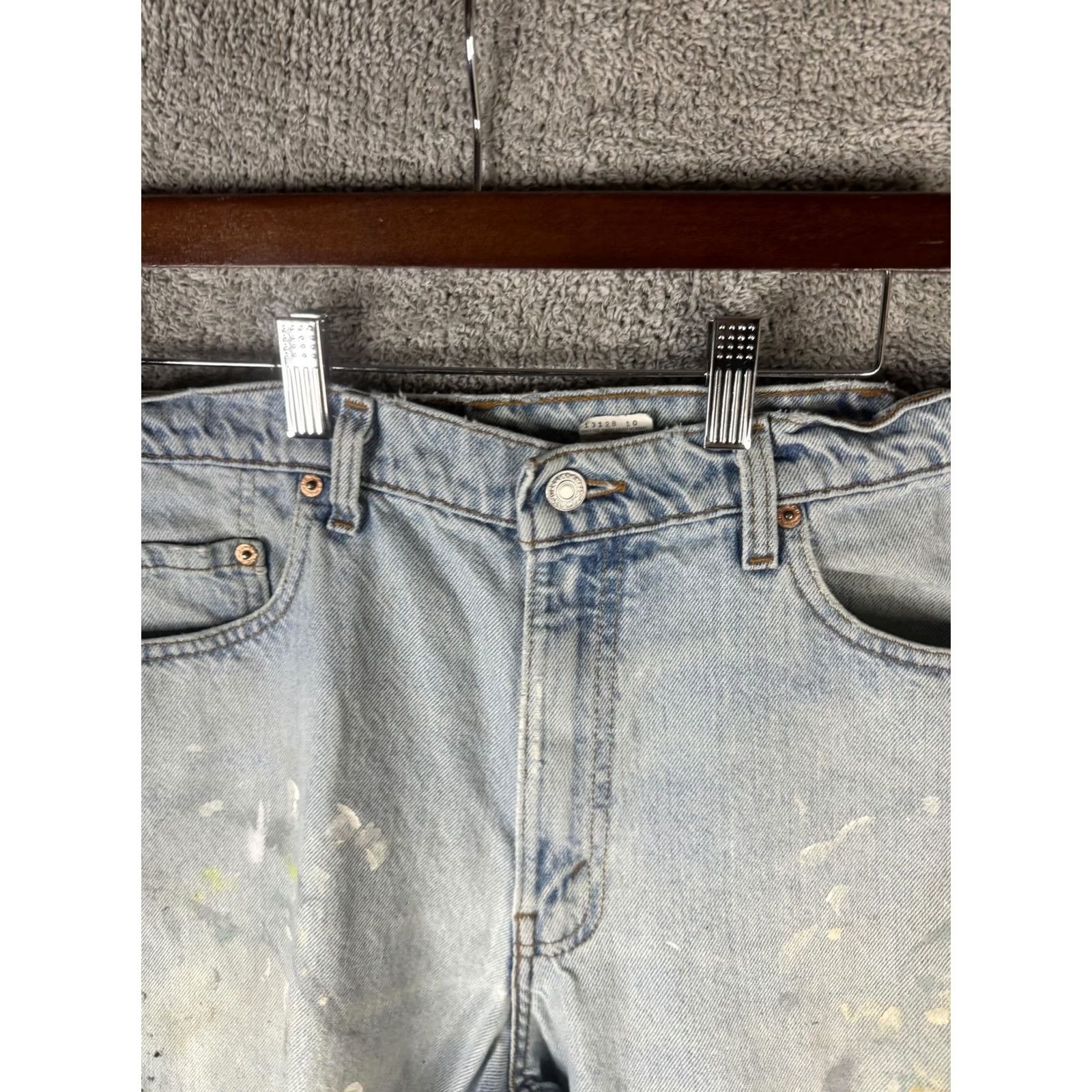 Levi's VINTAGE Levi's 560 Jeans Mens 33x34 Light Wash Blue Paint Loose Tapered USA 90s Size US 33 - 4 Thumbnail