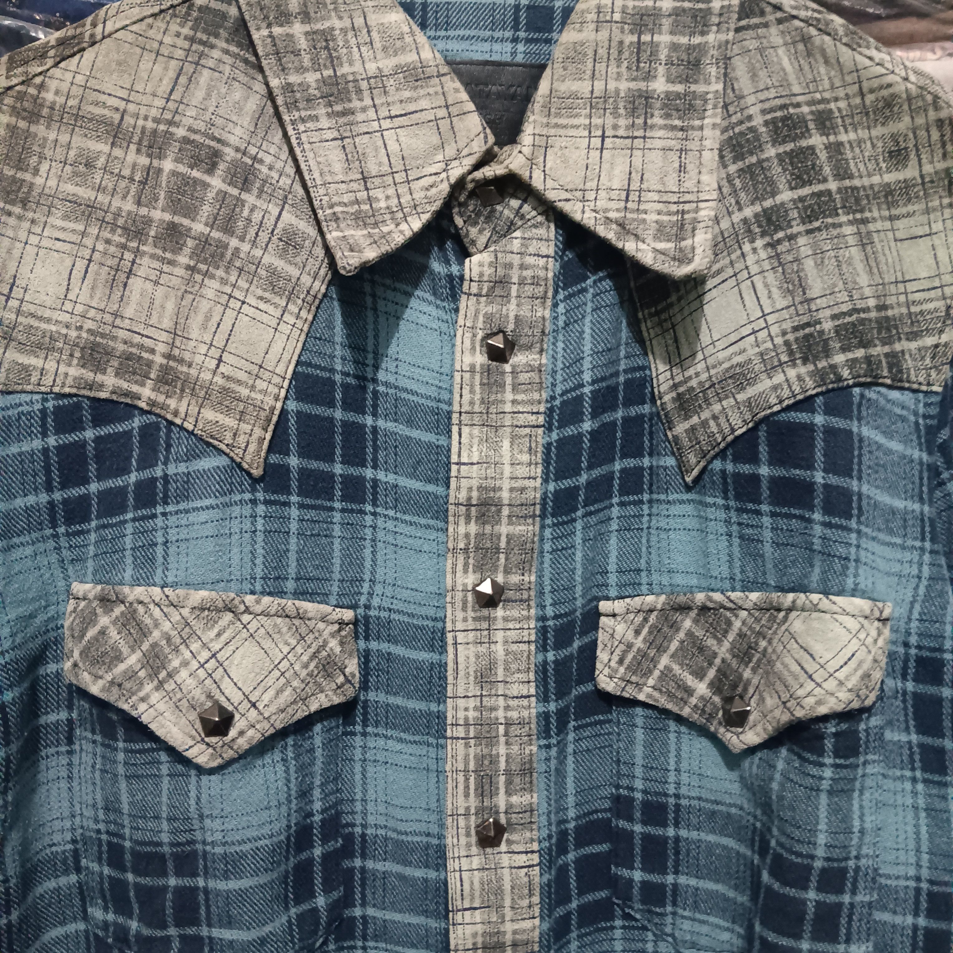 Isamu Katayama Backlash Isamu Katayama backlash pig skin shirt button-ups Size US M / EU 48-50 / 2 - 2 Thumbnail