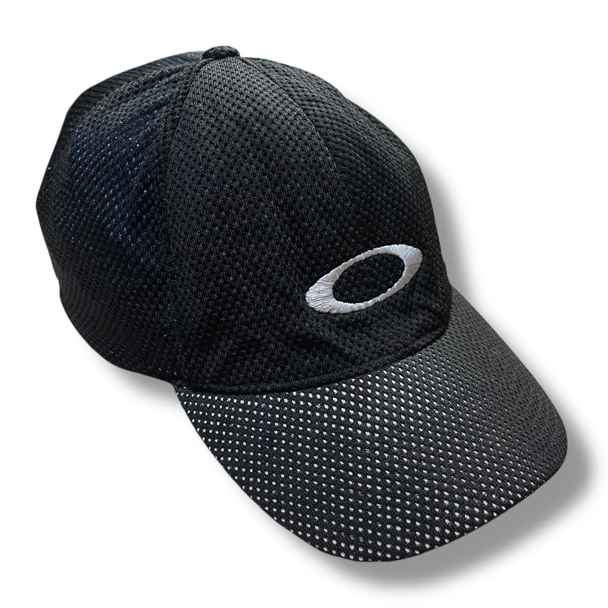 Oakley NEED GONE🔥 Oakley Software Flexfit Cap — Y2K Era Size ONE SIZE - 1 Thumbnail