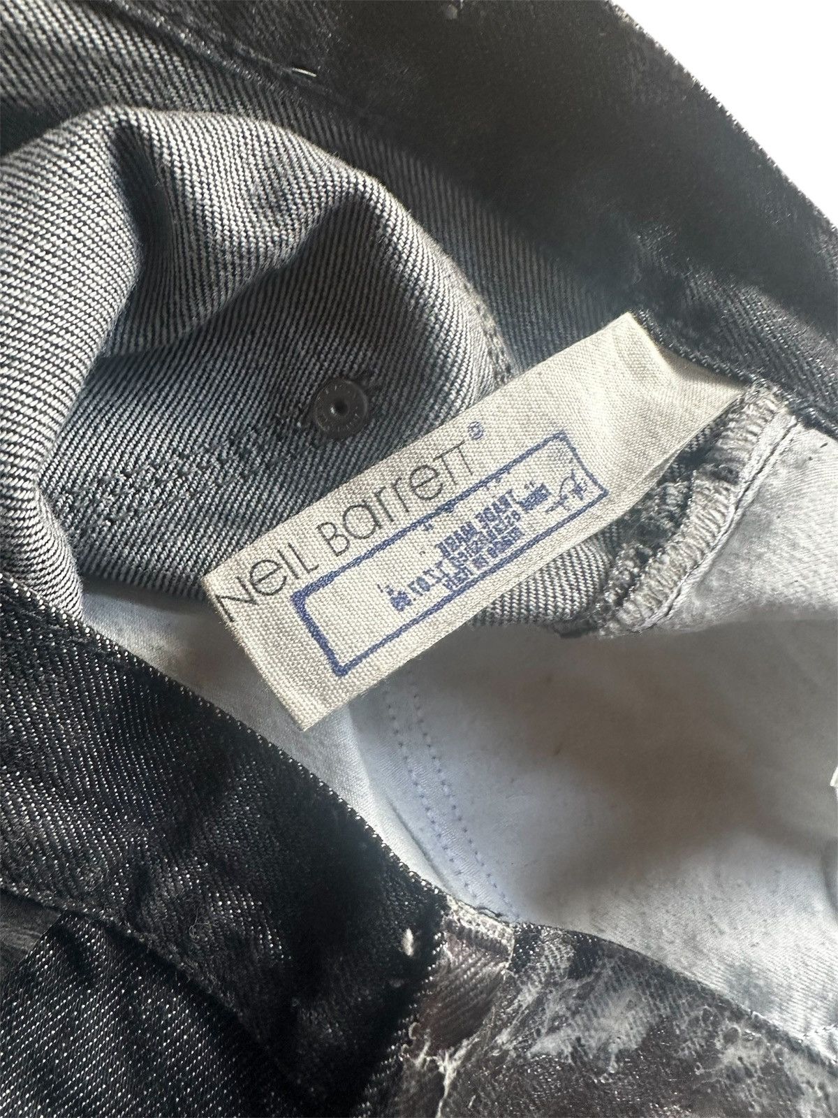 Neil Barrett Neil Barret 2005 Waxed Denim Size US 30 / EU 46 - 11 Thumbnail