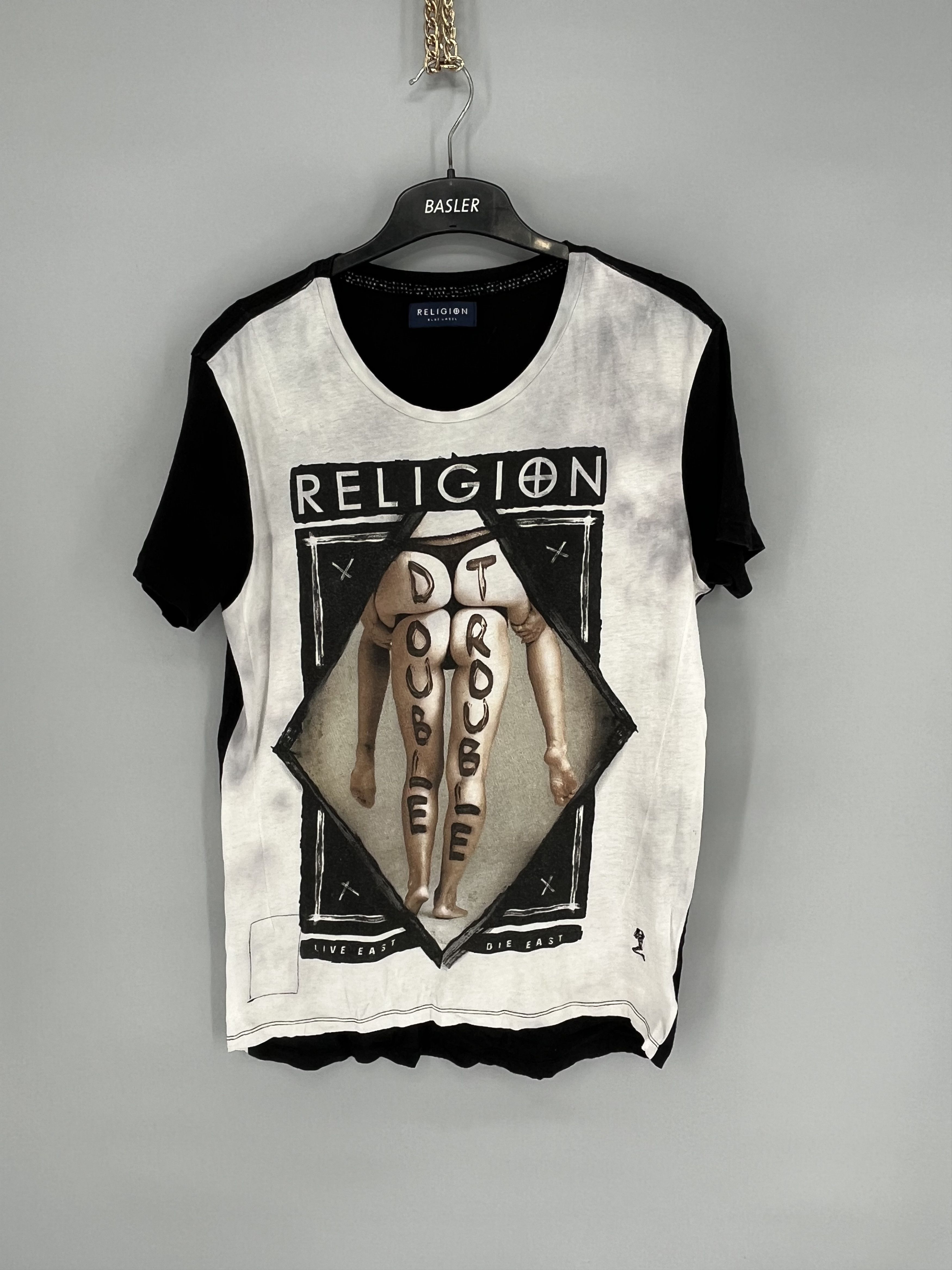 Reserved Vintage Y2k Religion Sexy girl skull Rap Style T-shirt Size US M / EU 48-50 / 2 - 2 Thumbnail