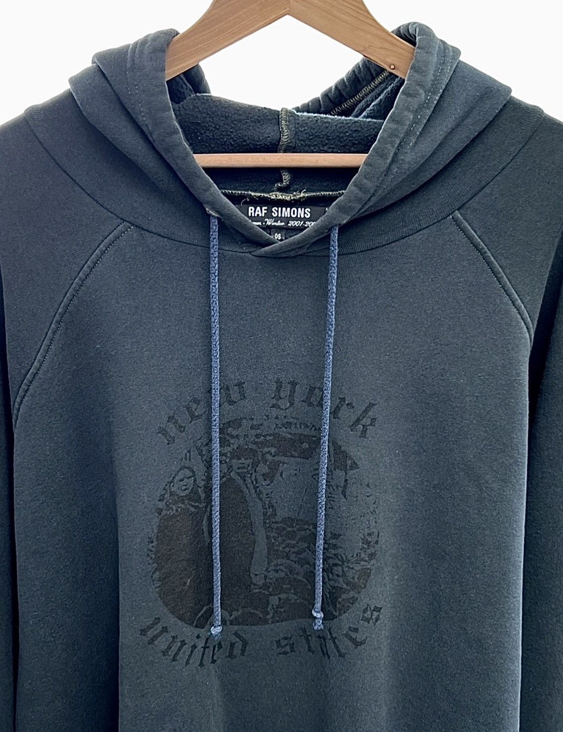 Raf Simons AW2001 Raf Simons Riot Riot Riot New York Runway OS Hoodie Size US XL / EU 56 / 4 - 2 Thumbnail