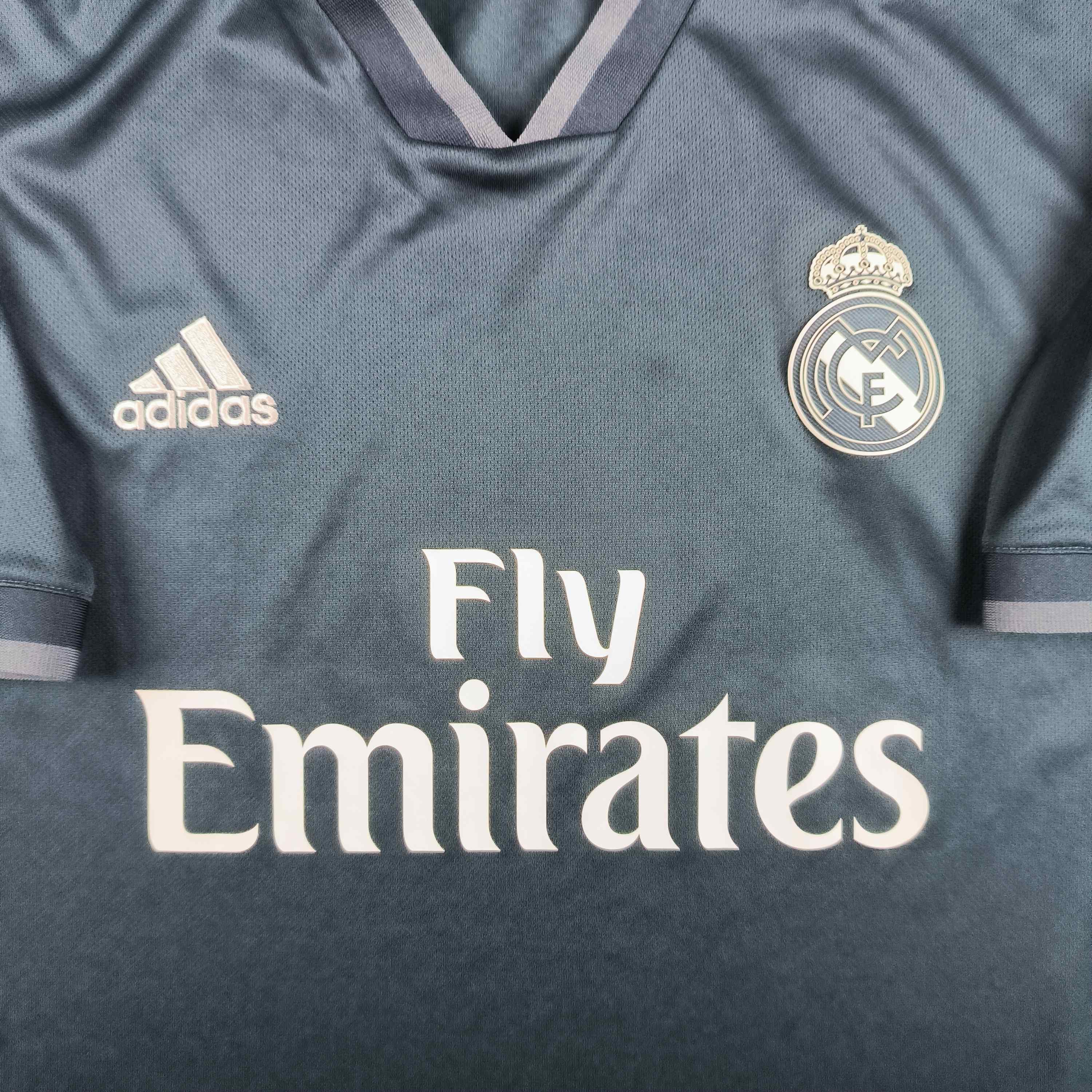 Adidas Real Madrid 2018-19 Adidas away football jersey size XL Size US XL / EU 56 / 4 - 3 Thumbnail