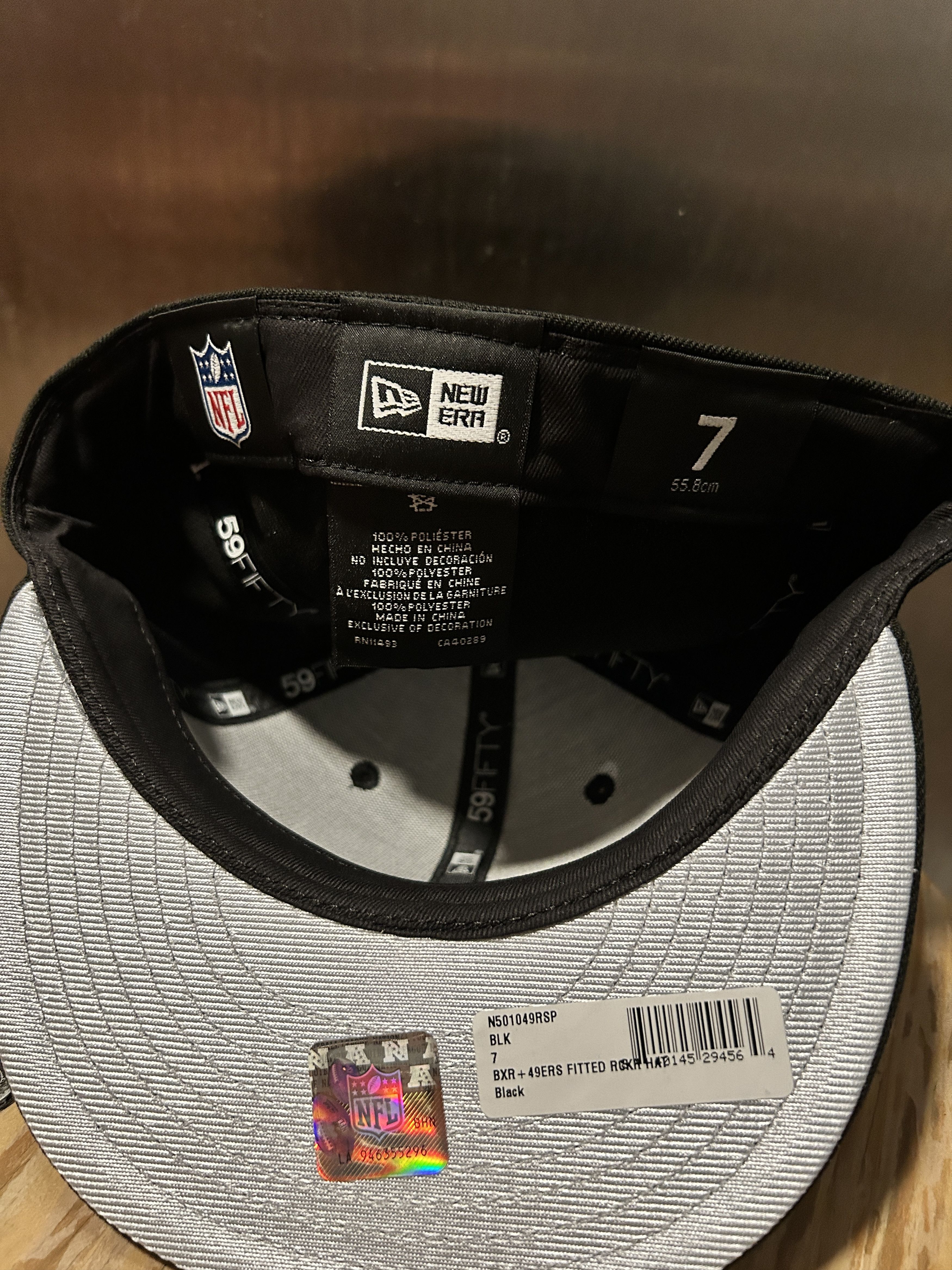 キャップ BORN X RAISED + 49ERS FITTED ROCKER HAT 7) BORN X RAISED + 49ERS FITTED ROCKER HAT: BLACK