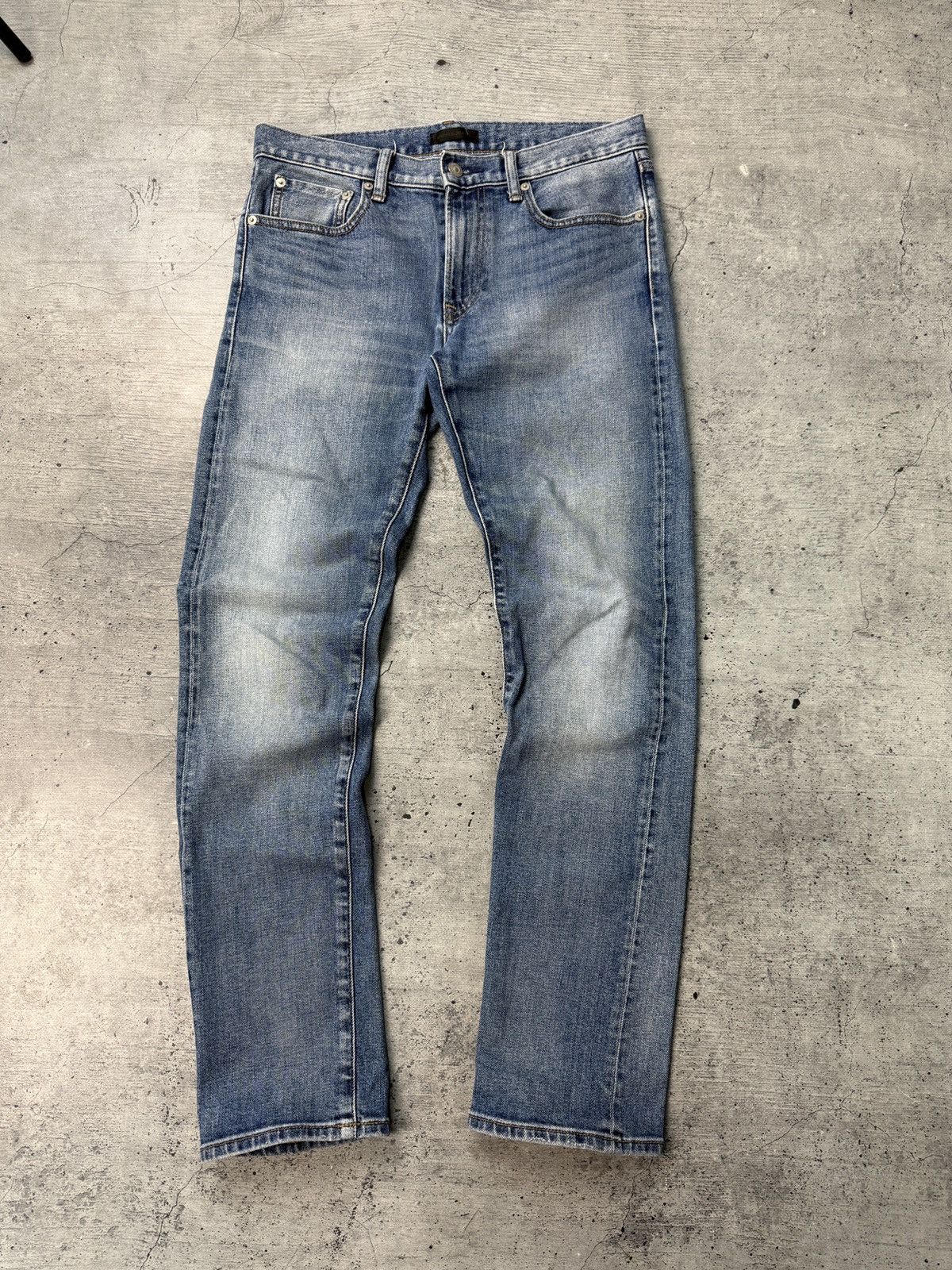 Uniqlo Uniqlo Jeans Selvedge Japanese Fabric Kaihara Size 31x32 Size US 31 - 1 Thumbnail