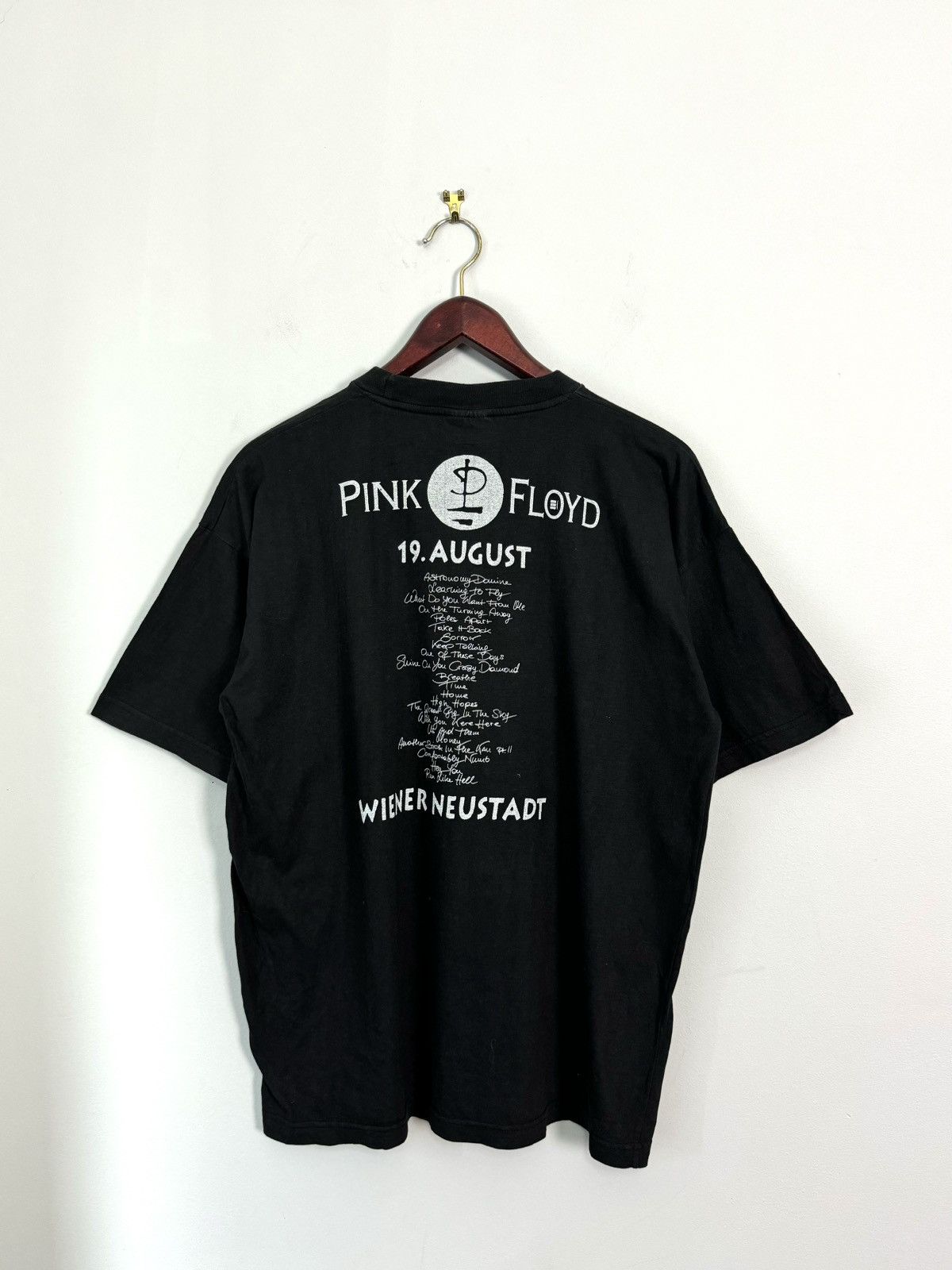 Band Tees Vintage Pink Floyd 1994 European Tour T-shirt Size US XL / EU 56 / 4 - 3 Thumbnail