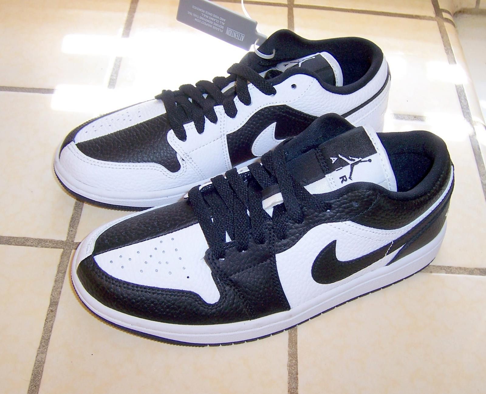 Nike Women's Air Jordan 1 SE Low “Homage” DR0502-101 7 - NWT Size US 7 / IT 37 - 1 Thumbnail