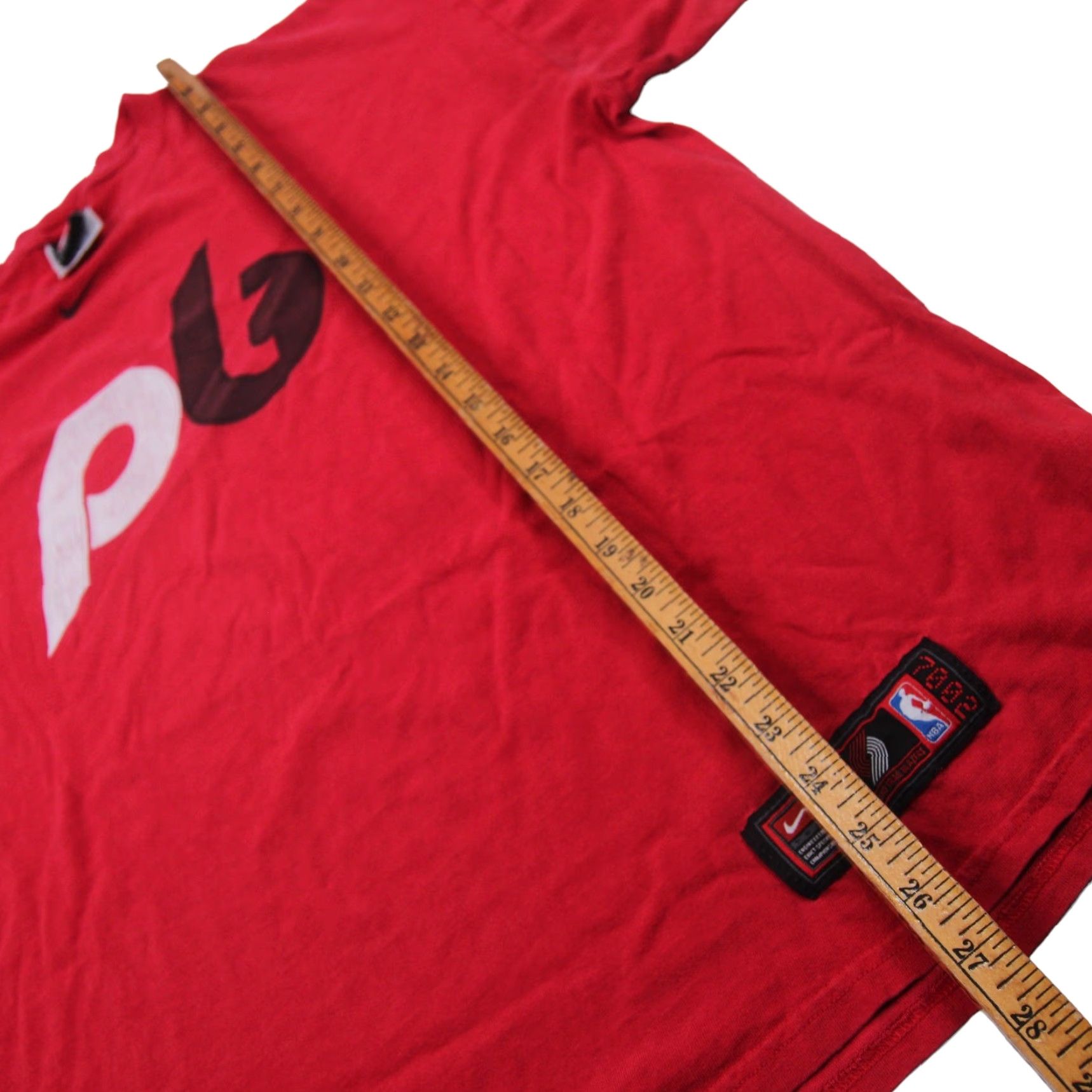 Nike VINTAGE Nike Portland Blazers T-Shirt Mens Large Red Spellout Graphic Size US L / EU 52-54 / 3 - 5 Thumbnail