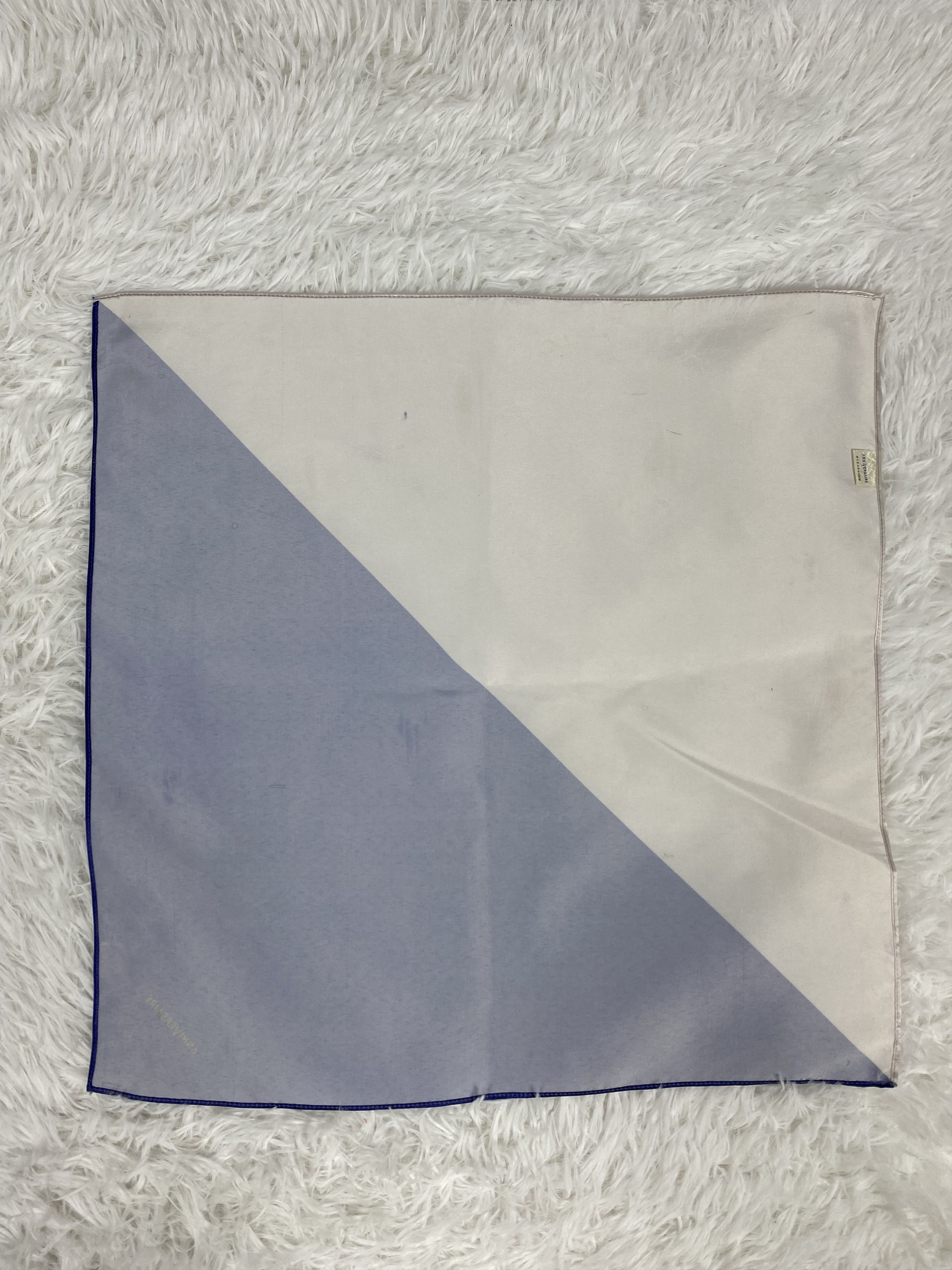 Designer × Vintage Vintage Anniversaire Handkerchief Neckerchief PH0907 Size ONE SIZE - 5 Thumbnail