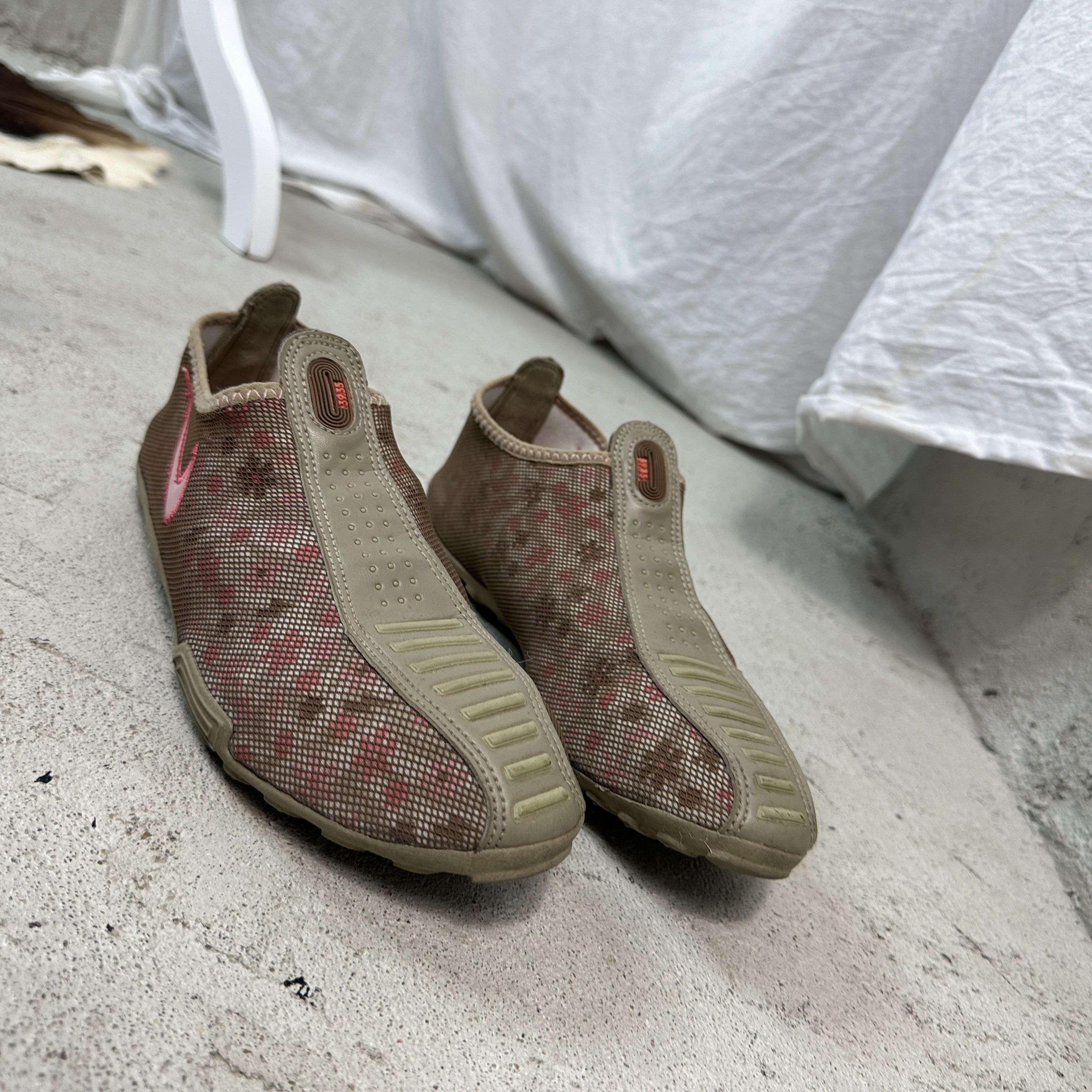 Nike × Vintage Vintage Nike Y2K Sneakers Size US 8 / IT 38 - 4 Thumbnail