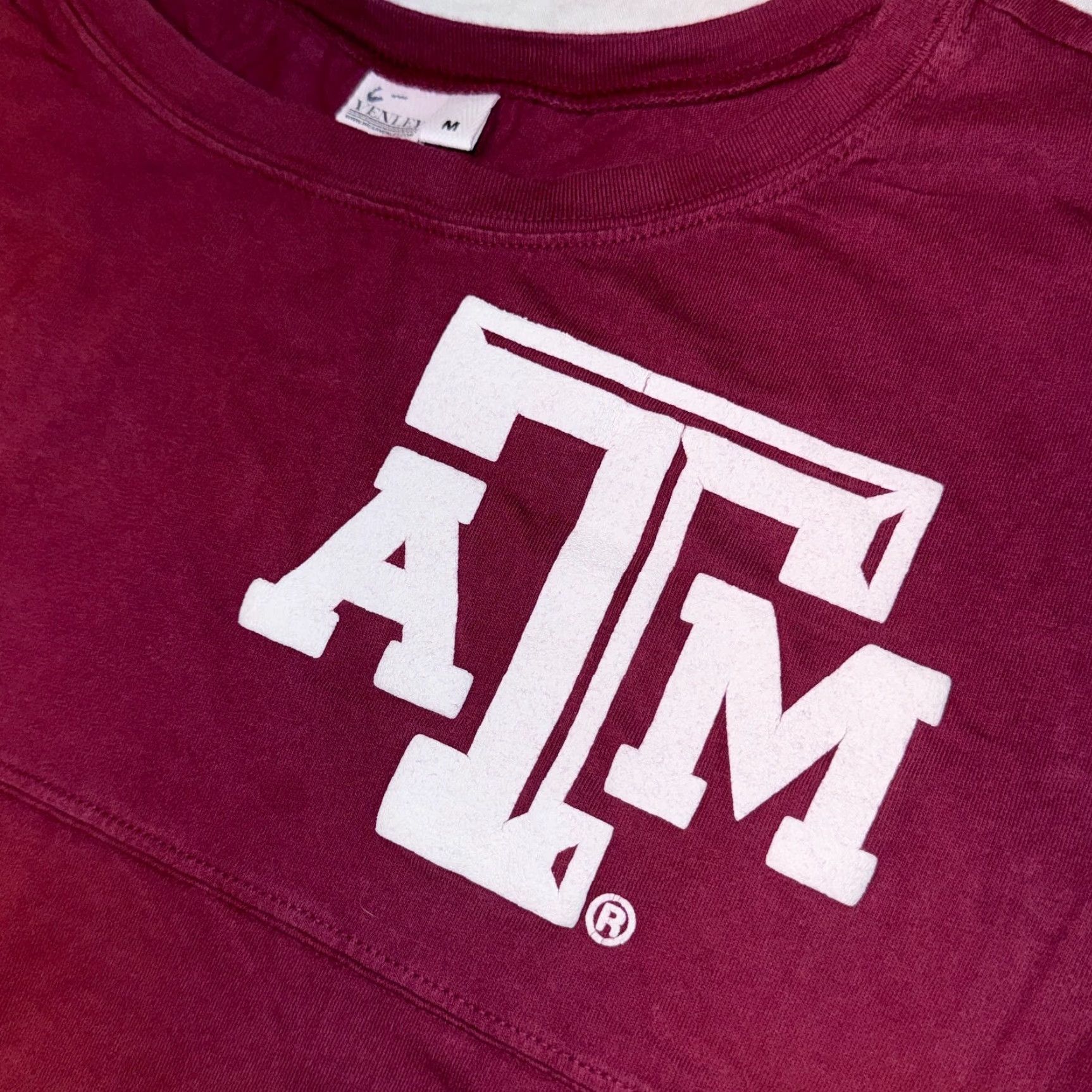 Vintage Texas A&M College Football Tee Tshirt Short Sleeve Venley Maroon Red Crew Neck Women M Logo Casual Shirt All Seasons) Size M / US 6-8 / IT 42-44 - 3 Thumbnail
