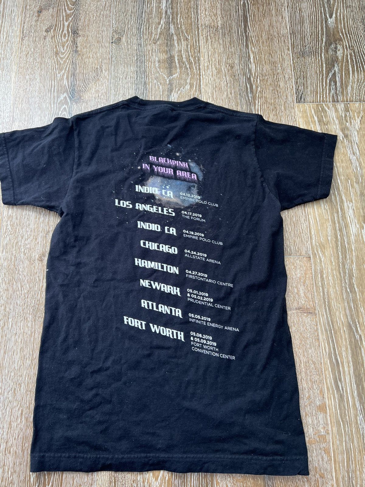Band Tees 2019 blackpink in your area tour tee Size US S / EU 44-46 / 1 - 4 Thumbnail