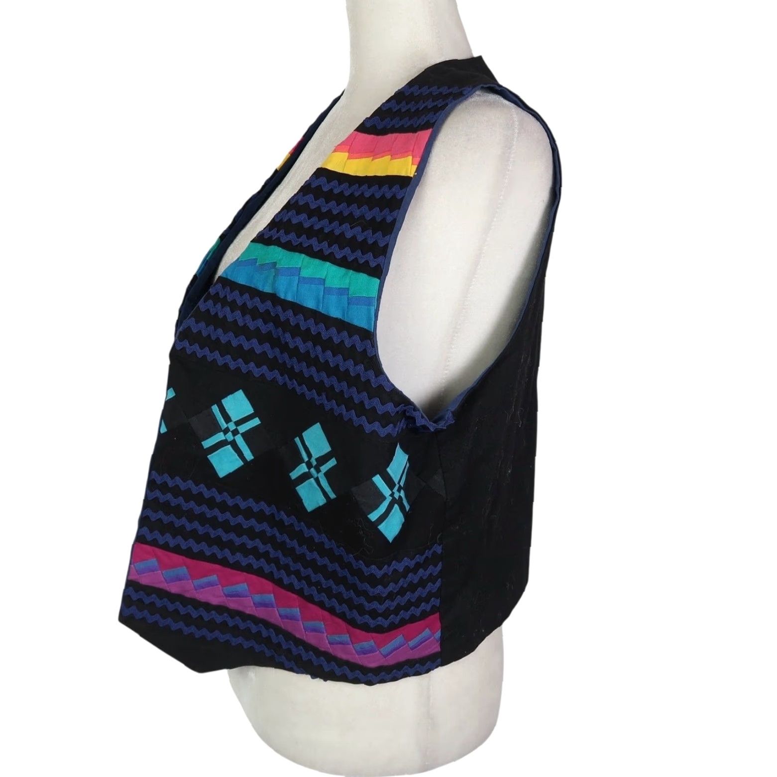 Vintage VINTAGE Southwestern Geometric Patchwork Vest L Black Blue Geometric 80s 90s Hippie Bohemian Western Casual Women Vest Size L / US 10 / IT 46 - 3 Thumbnail