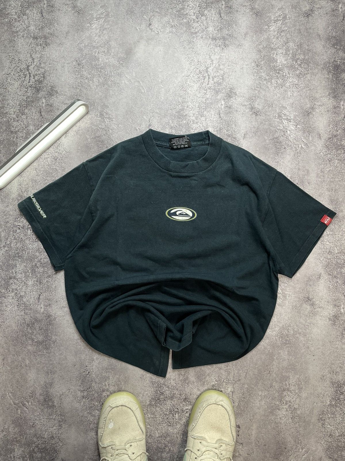Quiksilver Vtg 90s Quiksilver Faded Surf Skate Single Stitch Tee M Size US M / EU 48-50 / 2 - 6 Thumbnail