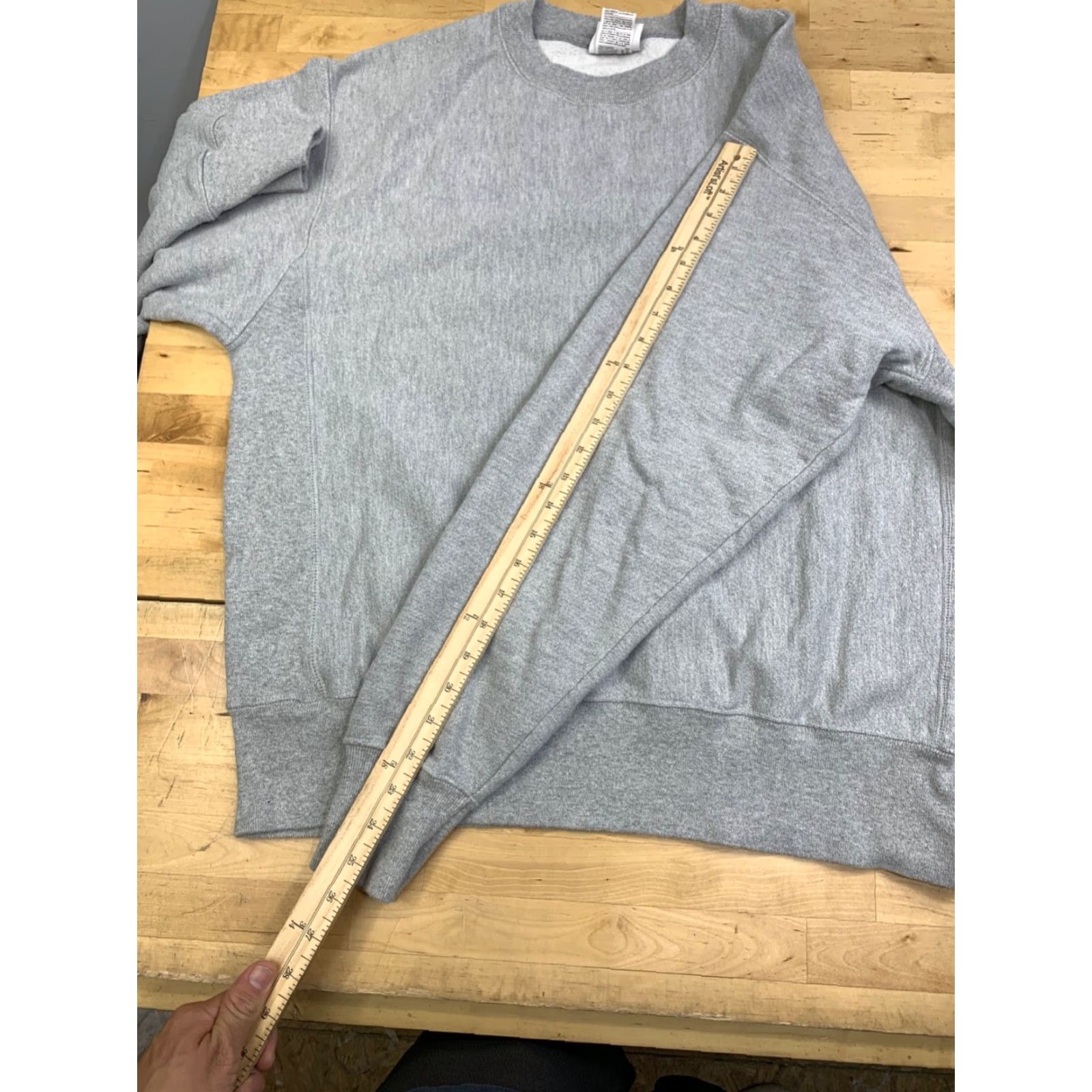 Champion VINTAGE Champion Reverse Weave Sweatshirt Men L Gray 90s Crew Neck Pullover Regular Fit Vintage Side: 12967 Size US L / EU 52-54 / 3 - 6 Thumbnail