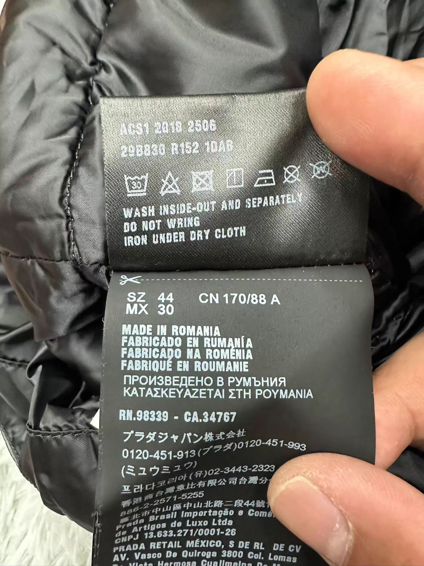 Prada Prada Nylon Tri Logo Padded Jacket 44 Worn Once, Like New Size US S / EU 44-46 / 1 - 4 Thumbnail