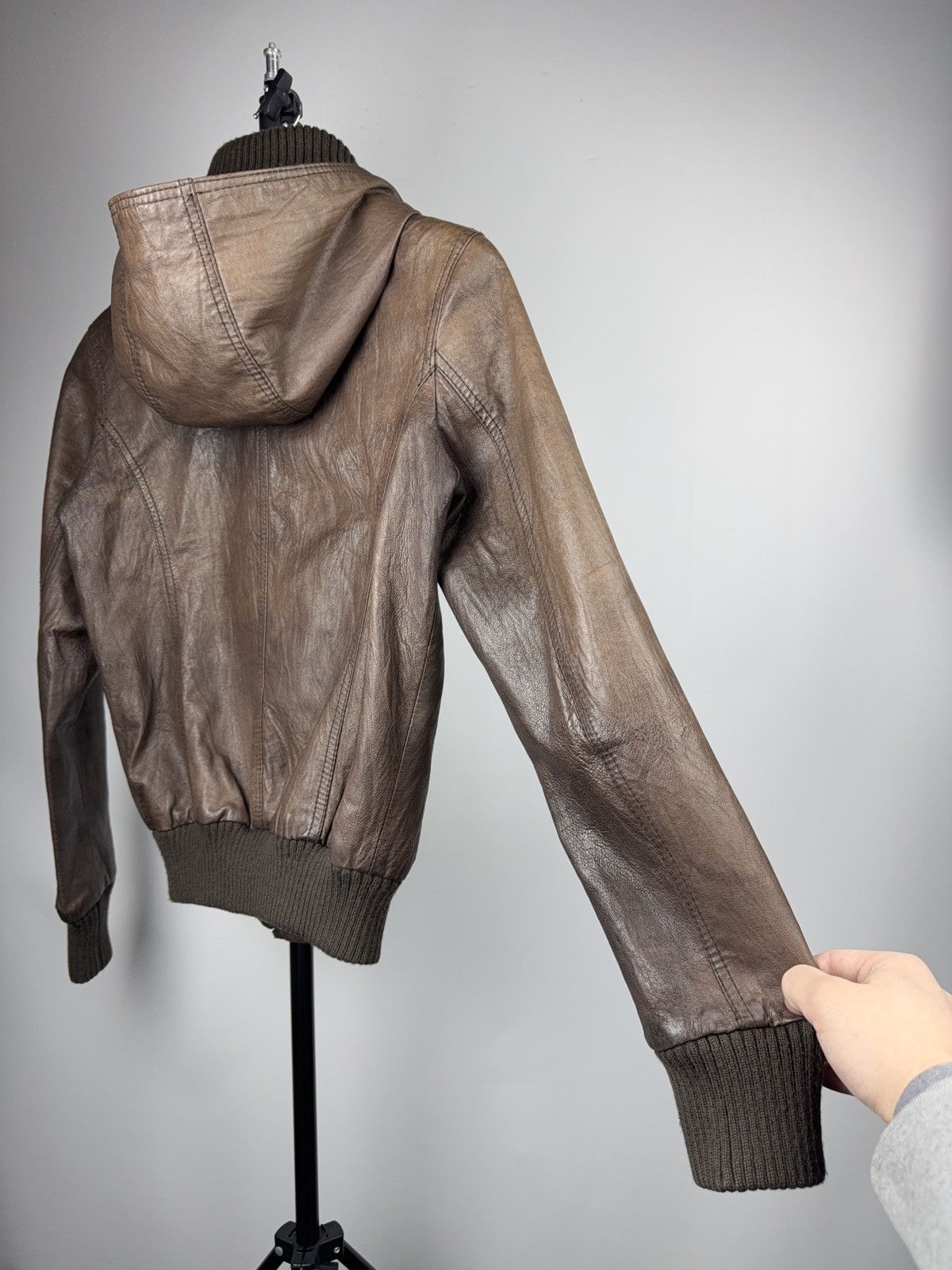 Japanese Brand 90s Retro Avant Garde Brown Leather Hooded Aviator Jacket Size XS / US 0-2 / IT 36-38 - 19 Thumbnail