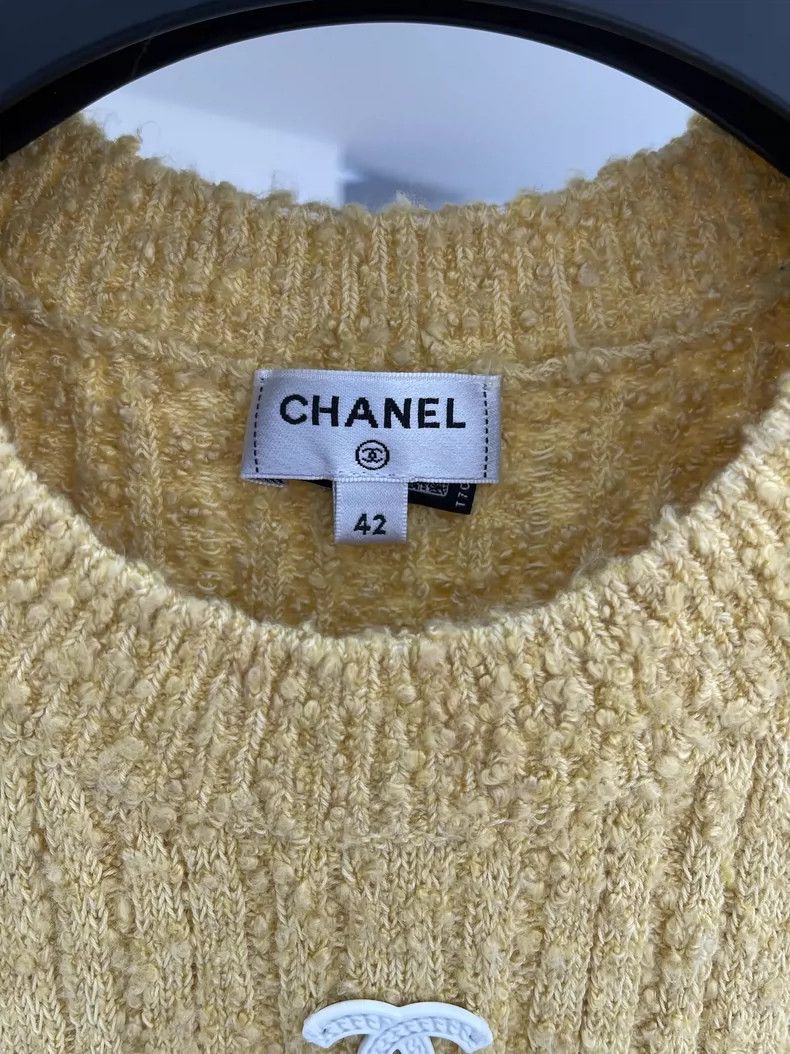 Chanel Chanel Preview Series Yellow Knitted Vest Size M / US 6-8 / IT 42-44 - 2 Thumbnail