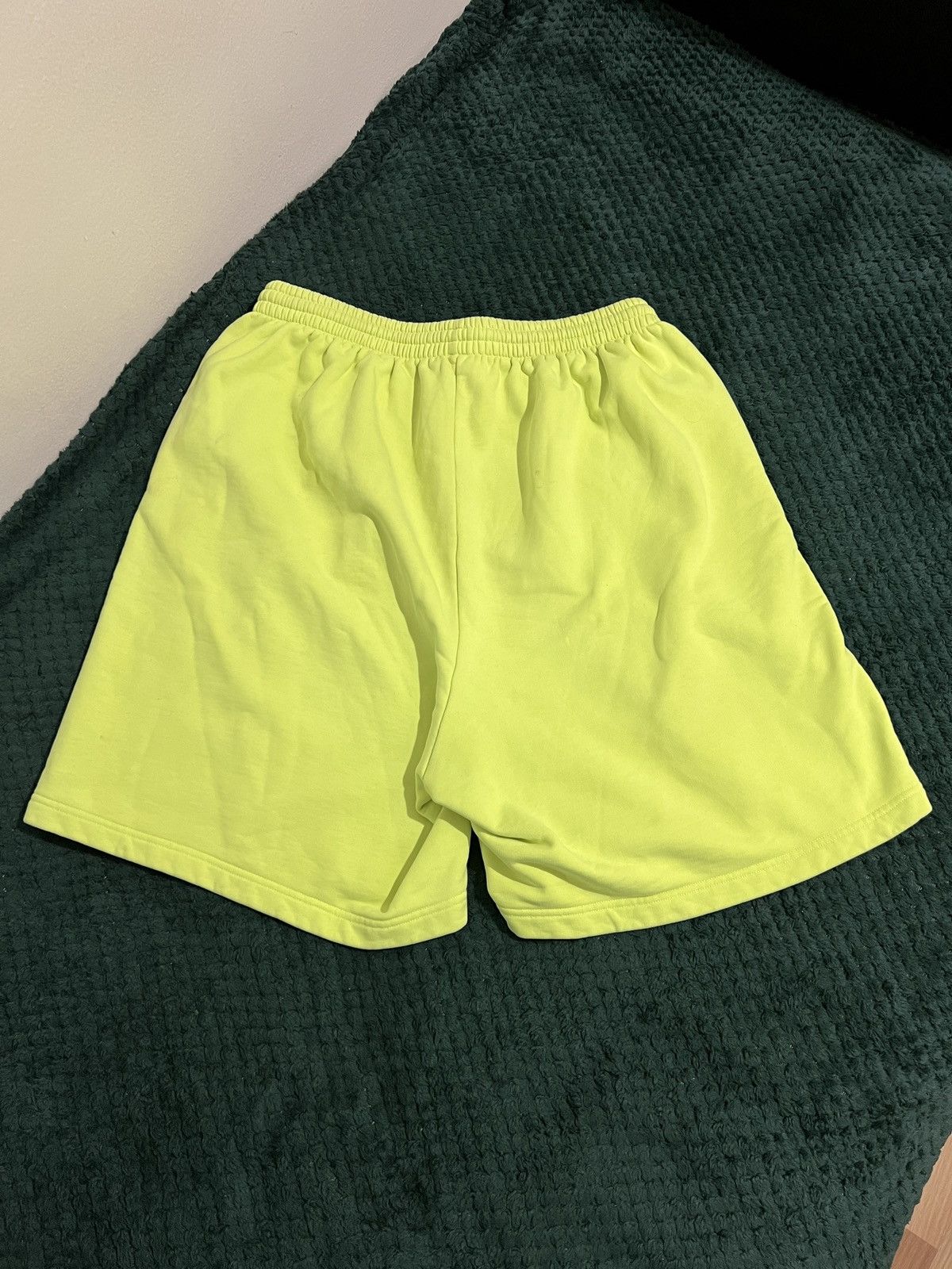 Balenciaga BALENCIAGA BB Corp Track Shorts Neon Yellow Size US 32 / EU 48 - 6 Thumbnail