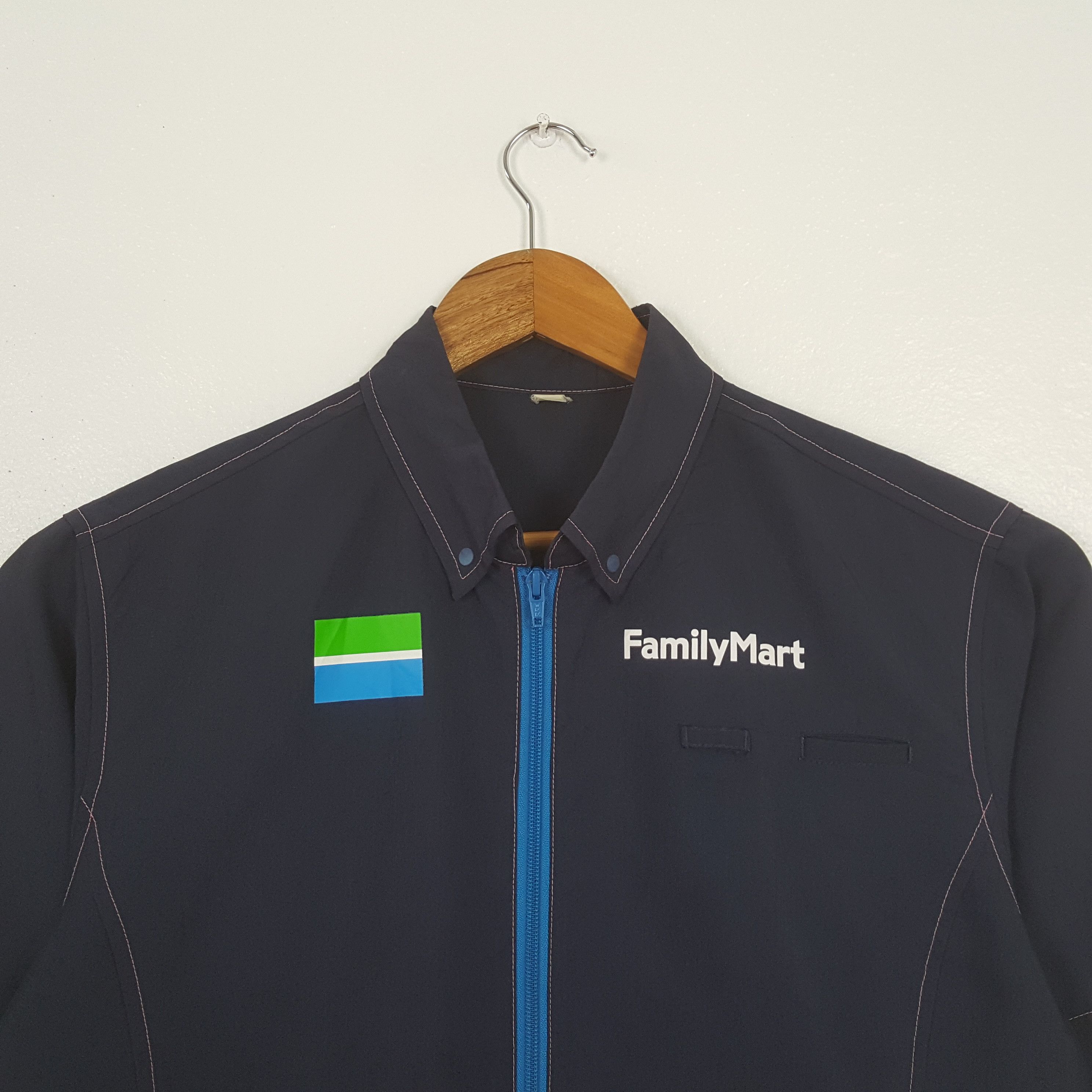 Japanese Brand Vintage Family Mart Japanese Workers Uniform Jacket C312N78 Size US M / EU 48-50 / 2 - 2 Thumbnail