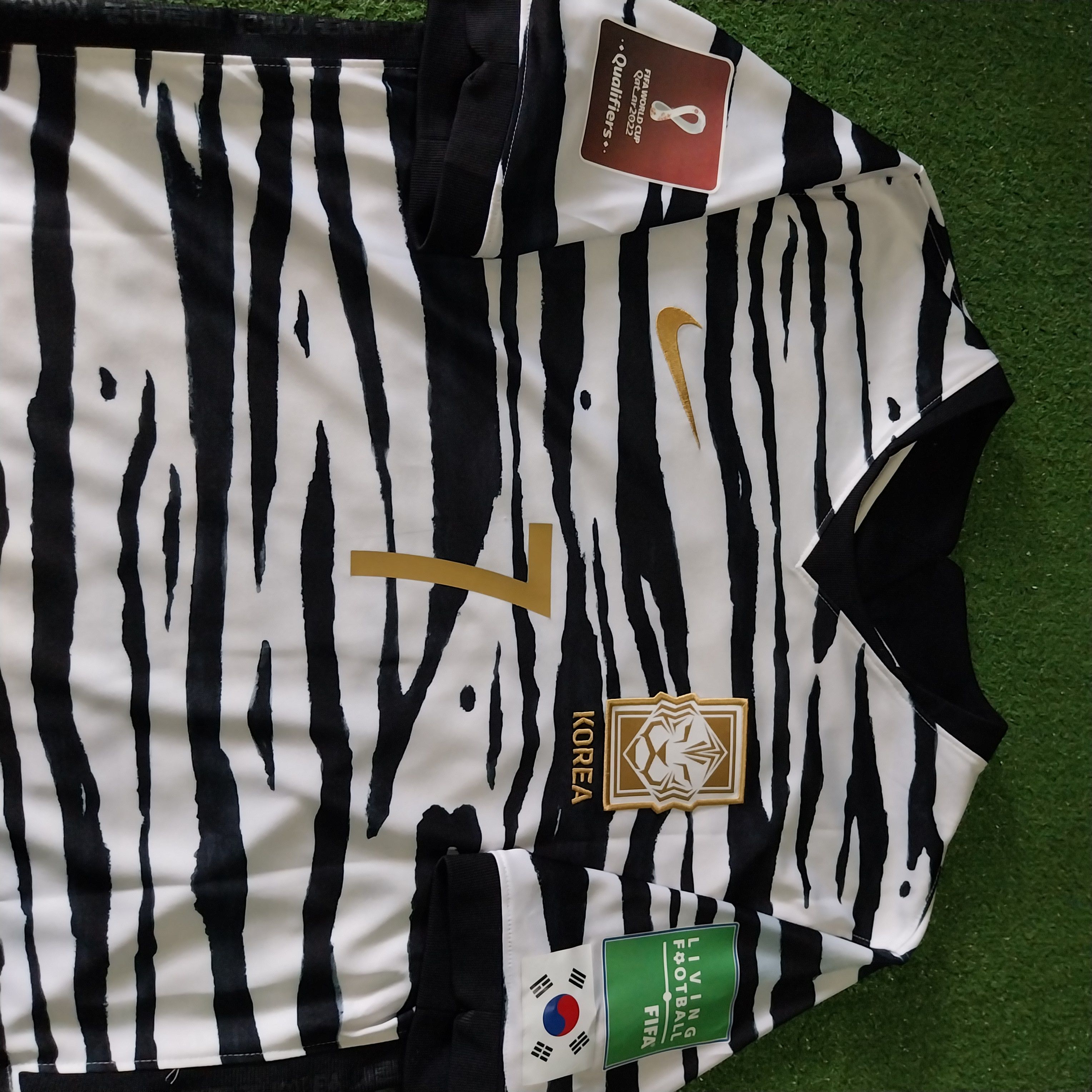 Nike South korea 2020 son heung min jersey football Size US XL / EU 56 / 4 - 3 Thumbnail
