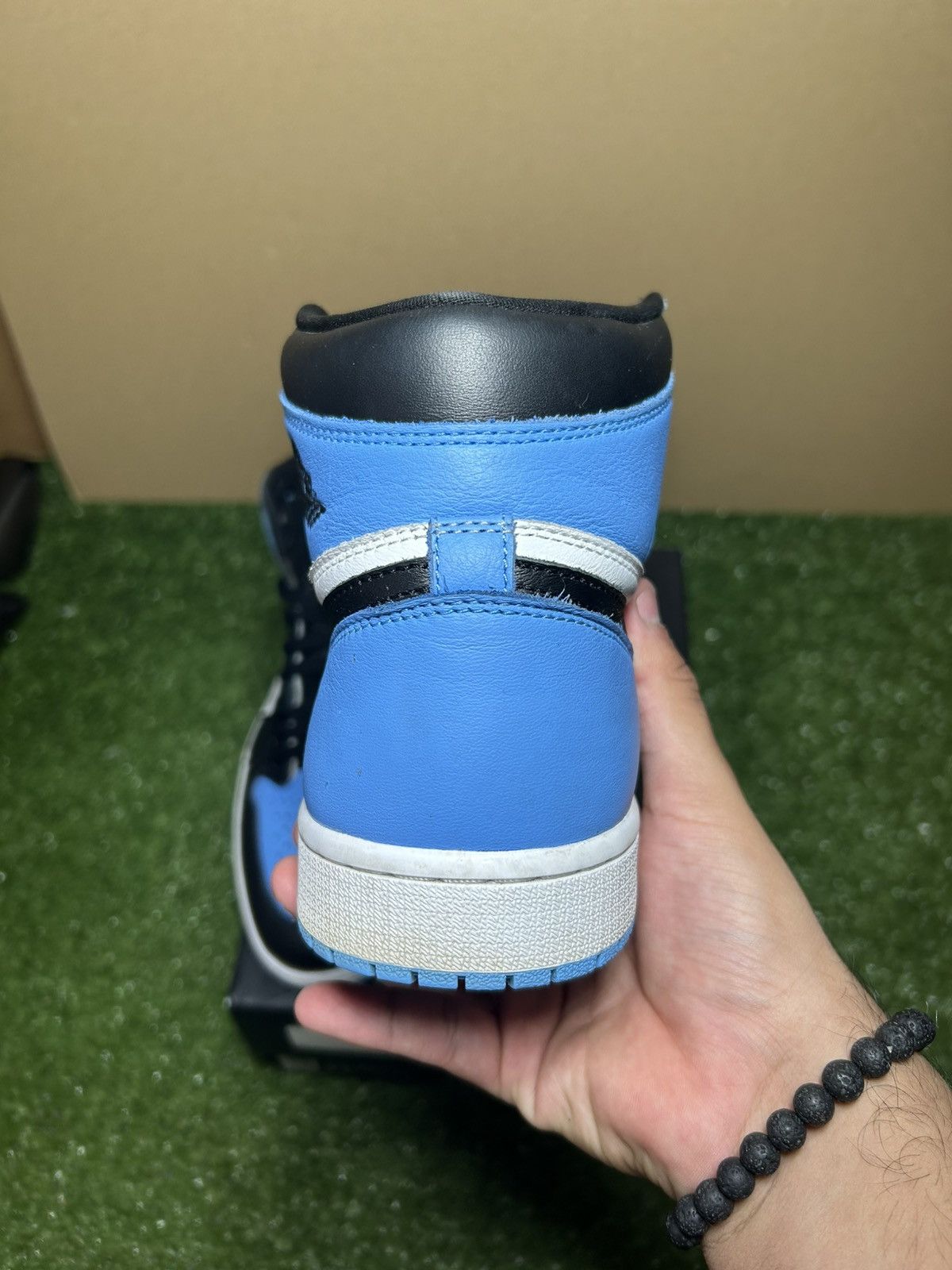 Jordan Brand Jordan 1 UNC toe Size US 10.5 / EU 43-44 - 3 Thumbnail
