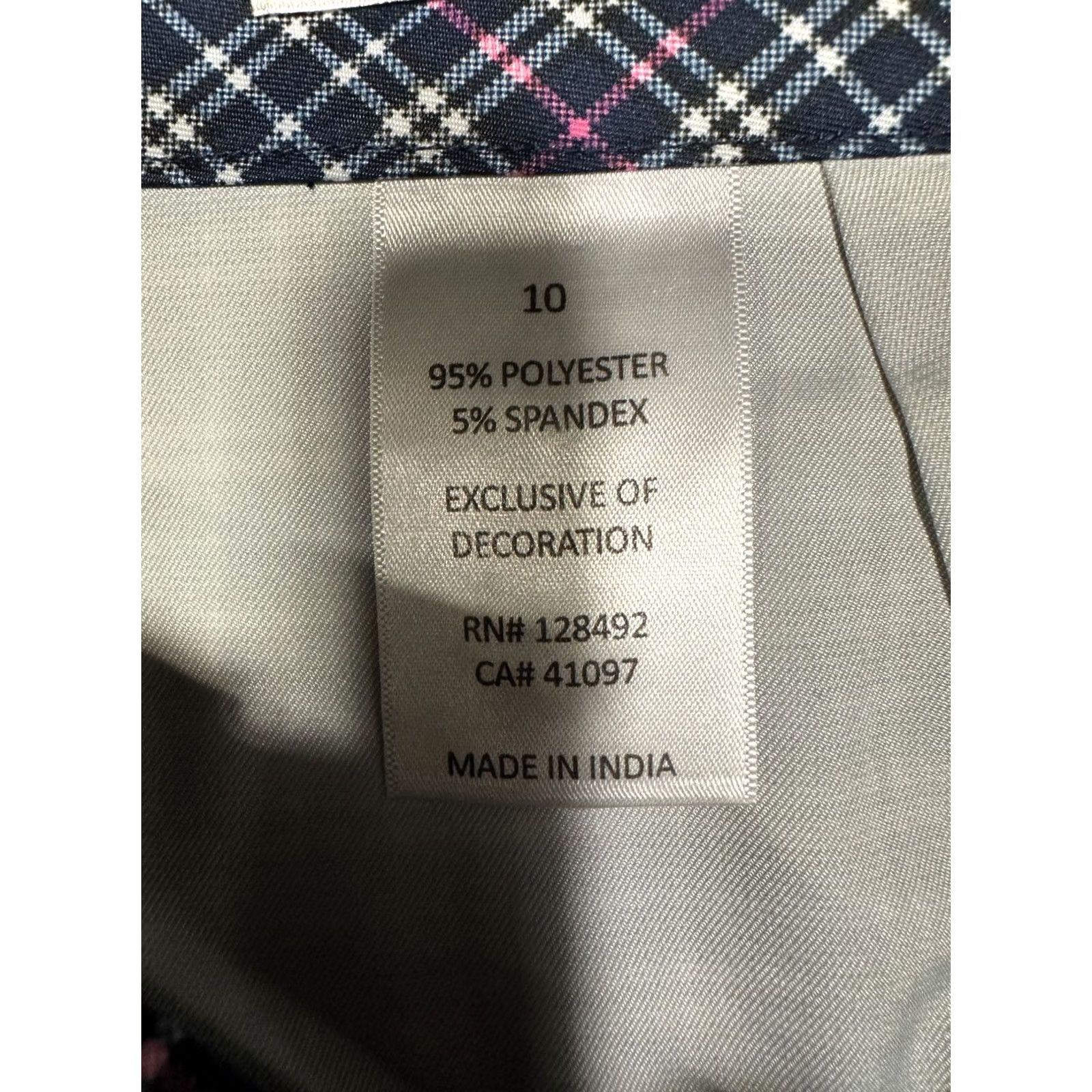 Vintage Greg Norman Shorts Womens 10 Blue Pink Plaid Bermuda Pockets Golf Shirt Size 32" / US 10 / IT 46 - 4 Thumbnail