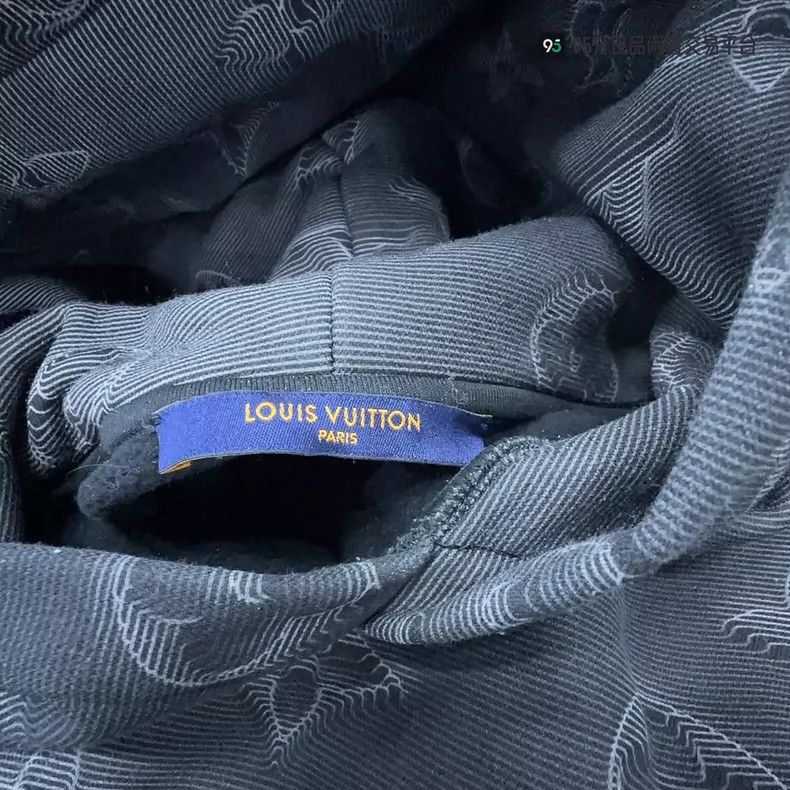 Louis Vuitton Louis Vuitton 2054 Series Full Logo Classic Hoodie Size US XS / EU 42 / 0 - 4 Thumbnail